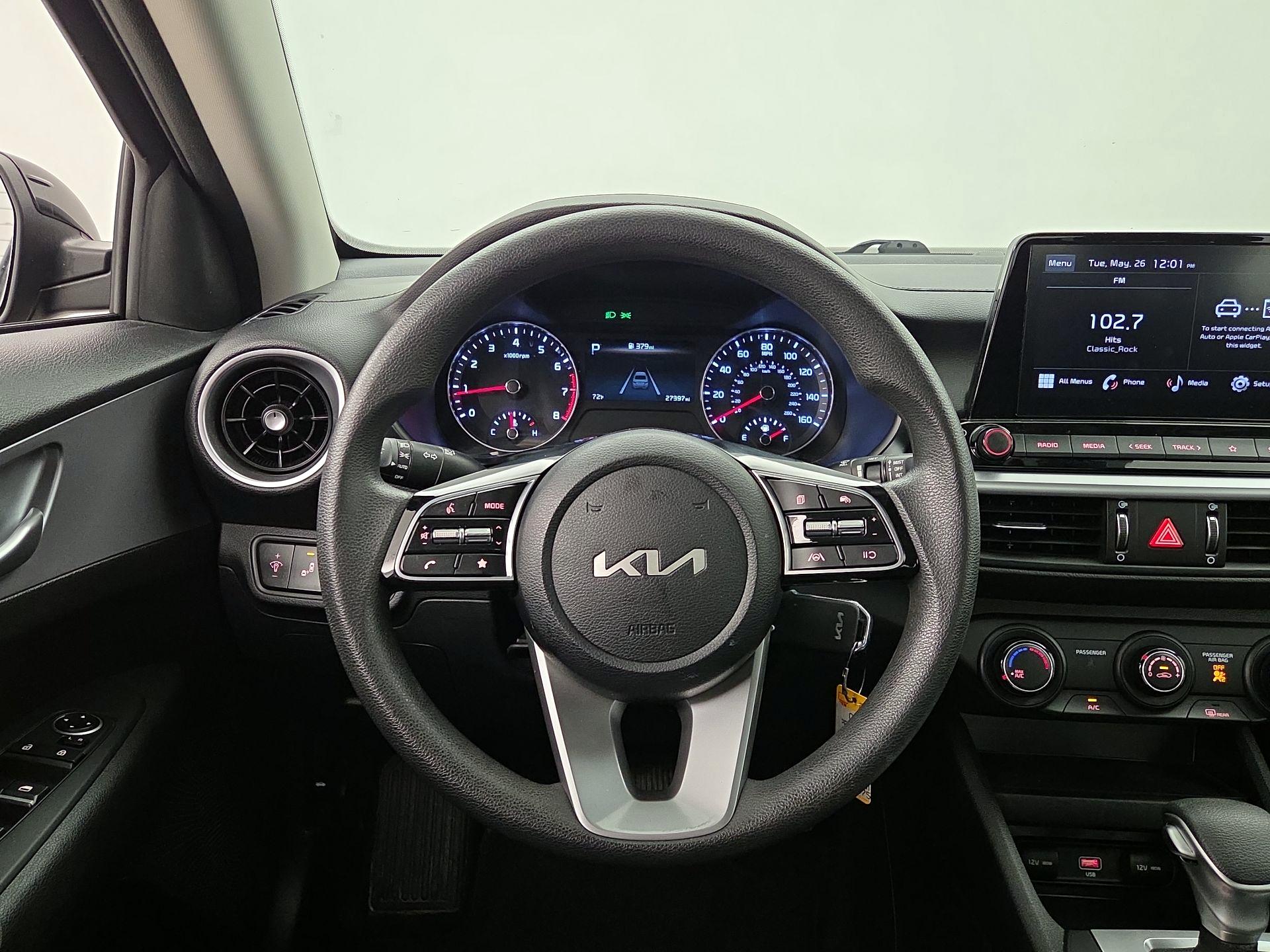 Thumbnail: 2023 Kia Forte - 10