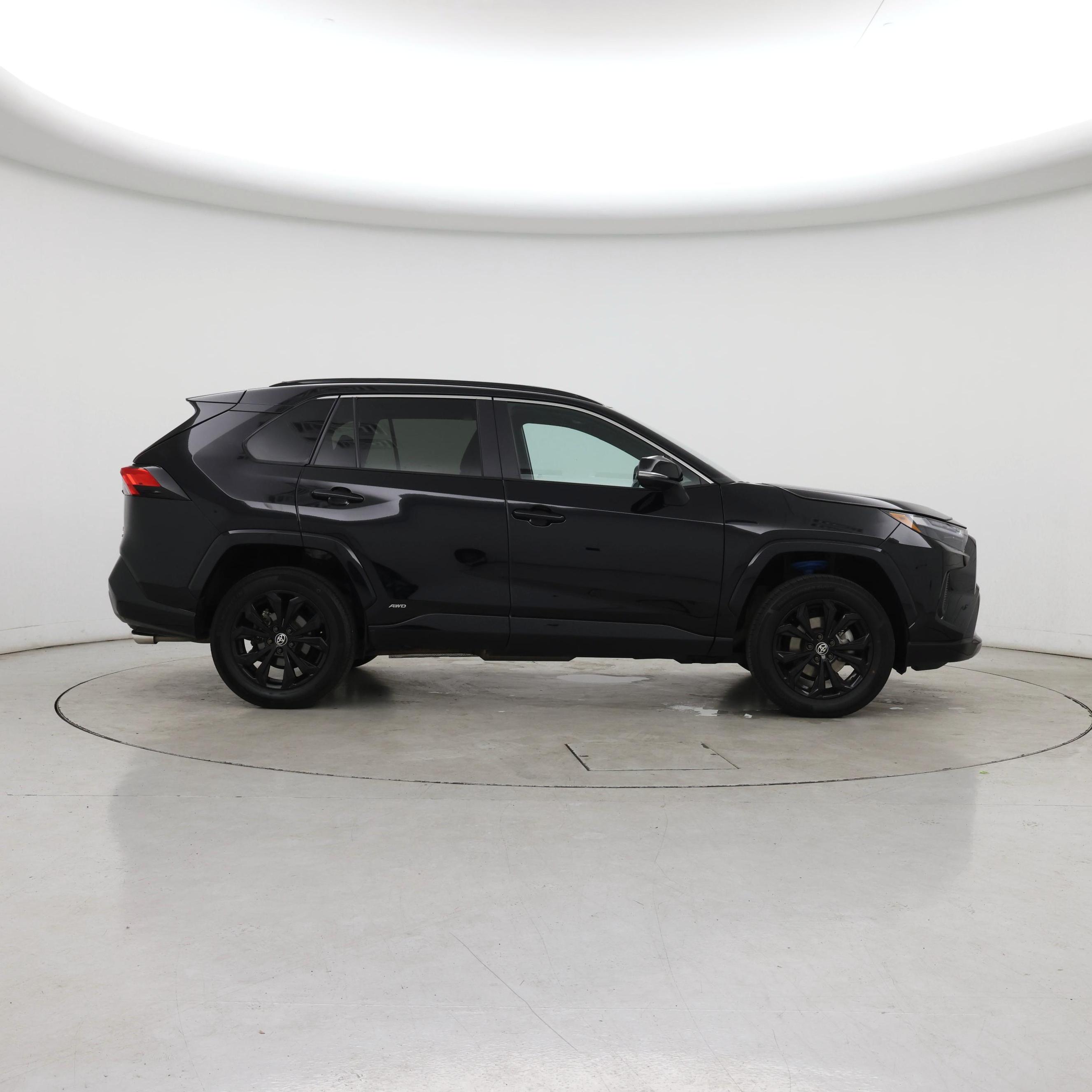Thumbnail: 2022 Toyota RAV4 - 7
