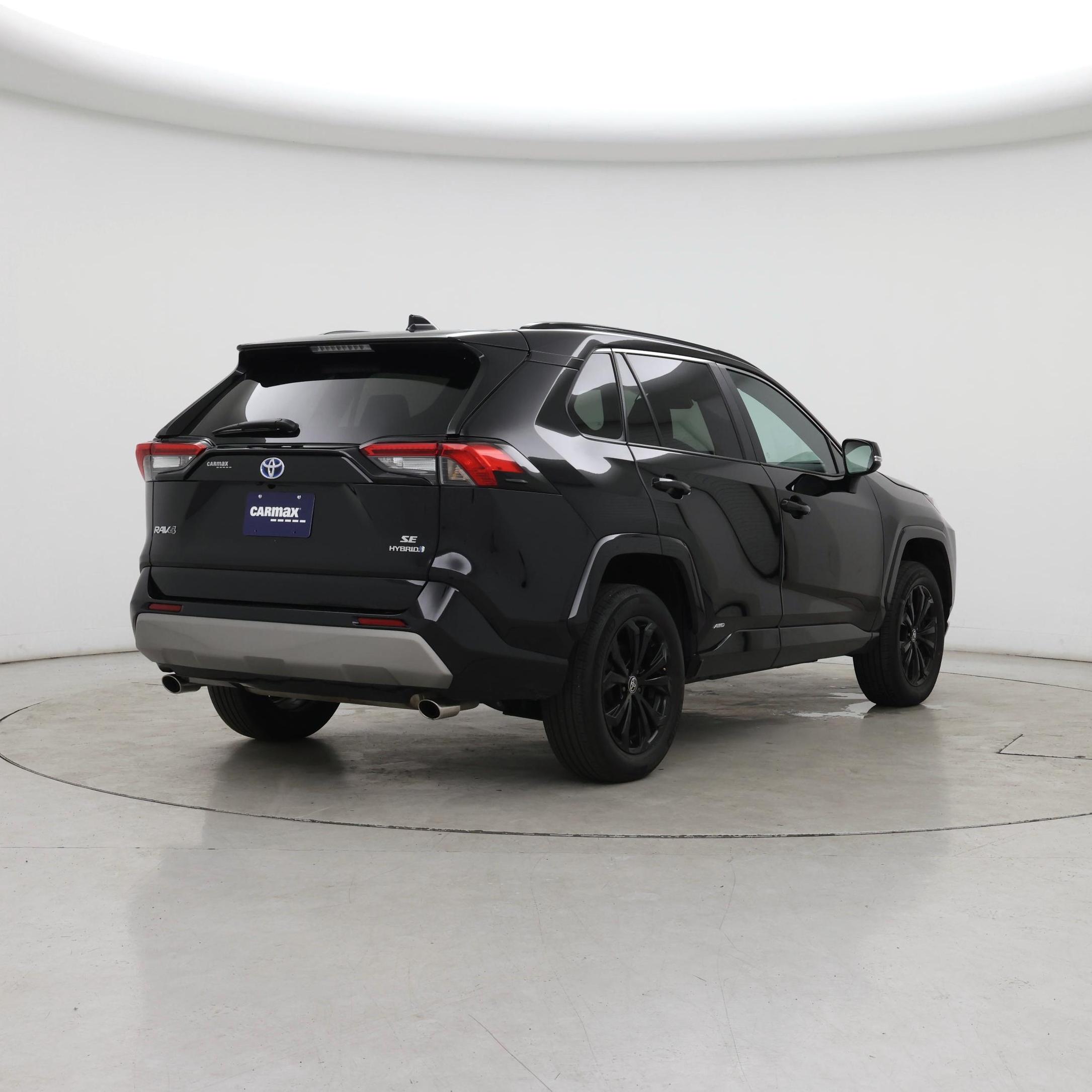 Thumbnail: 2022 Toyota RAV4 - 8