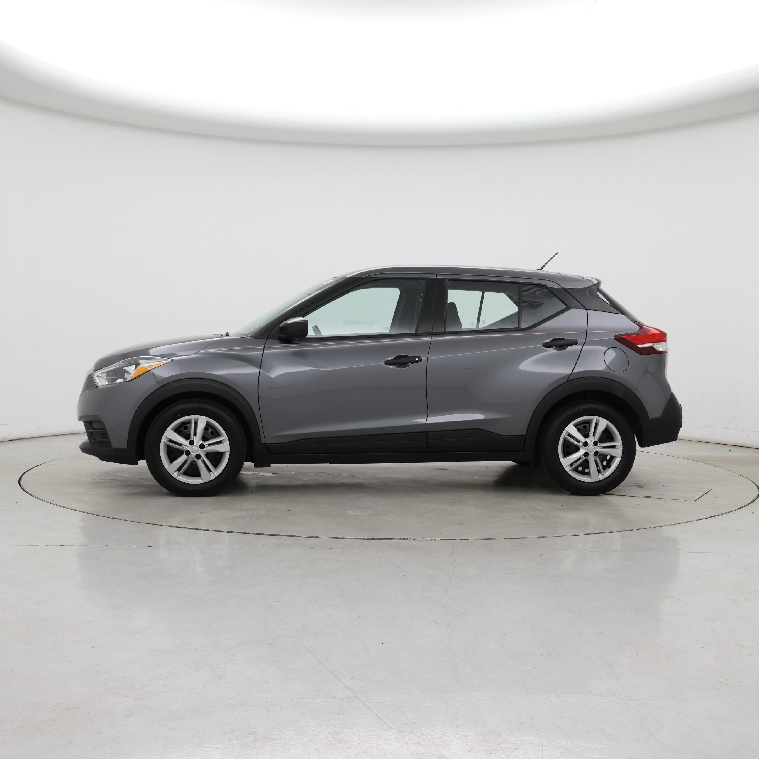 Thumbnail: 2020 Nissan Kicks - 3