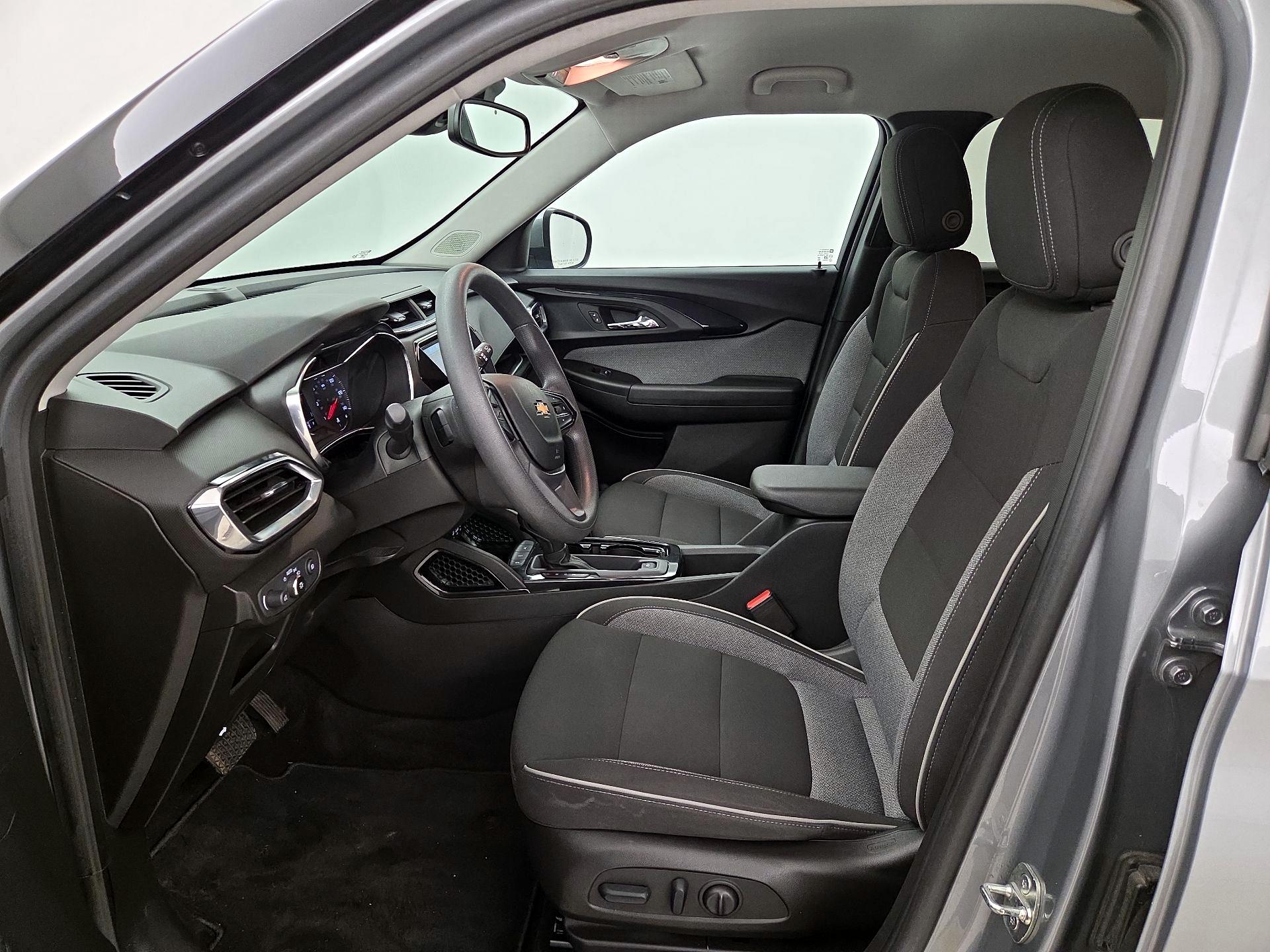 Thumbnail: 2023 Chevrolet TrailBlazer - 11