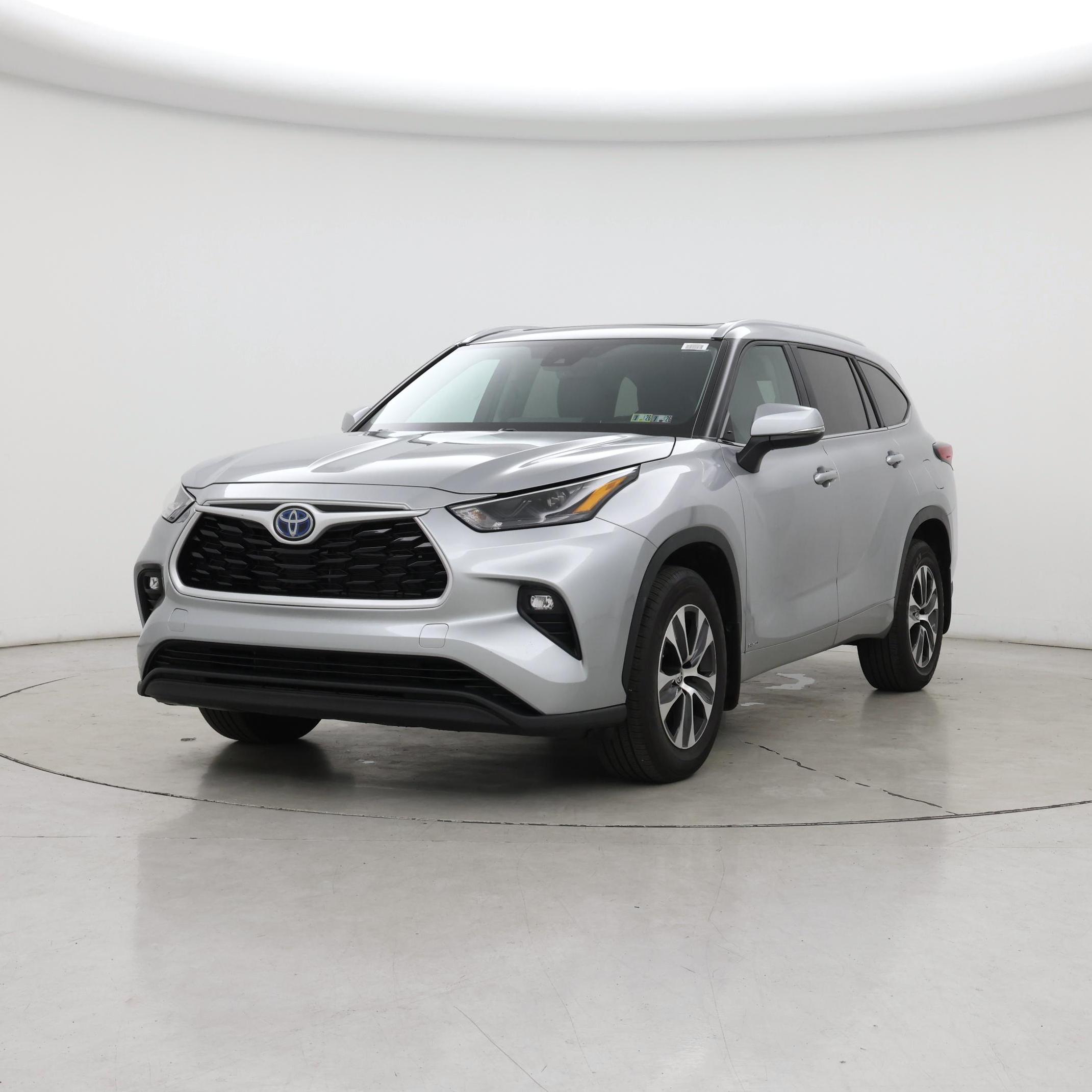 Thumbnail: 2023 Toyota Highlander - 4