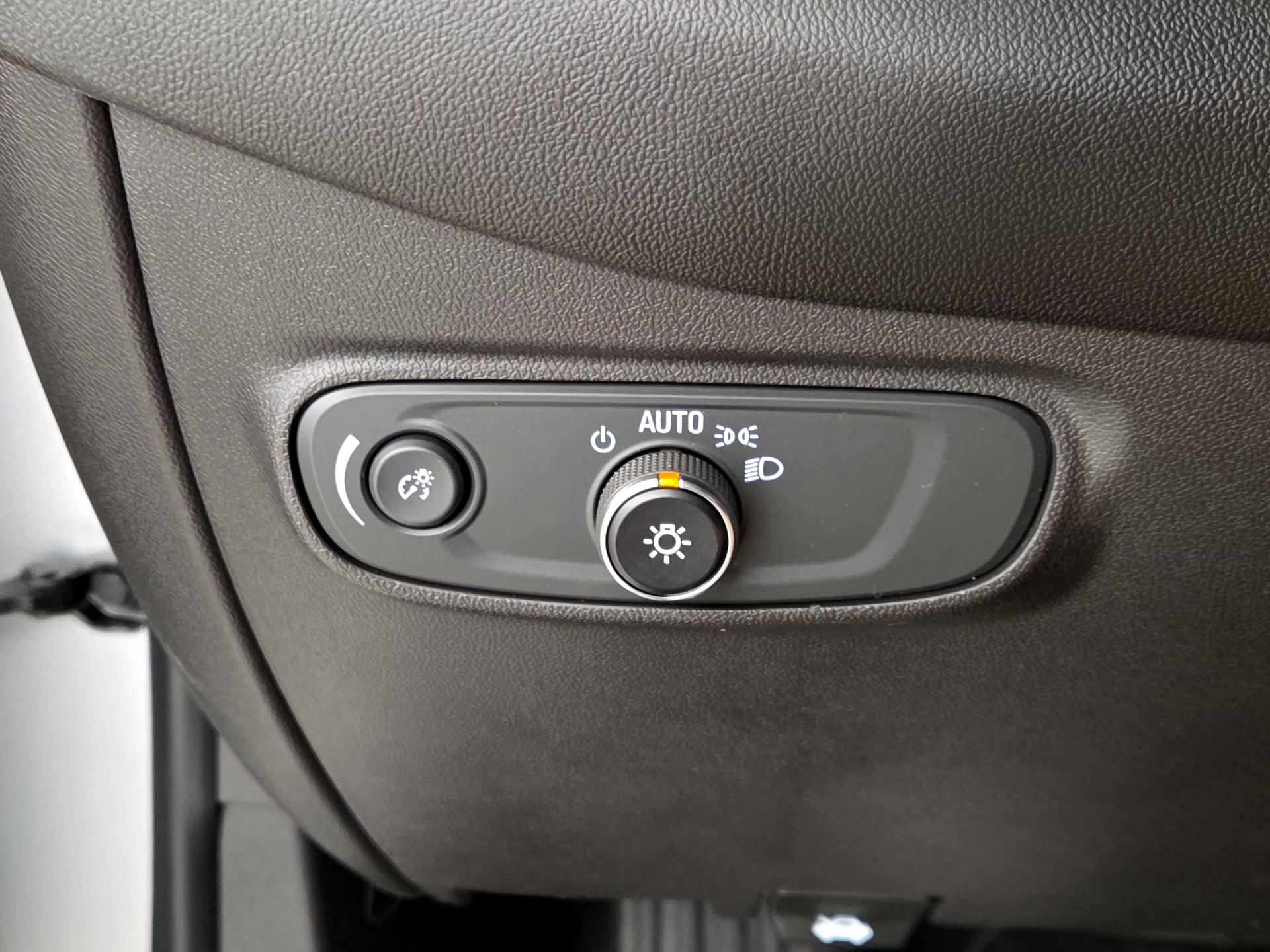 Thumbnail: 2021 Chevrolet Equinox - 13