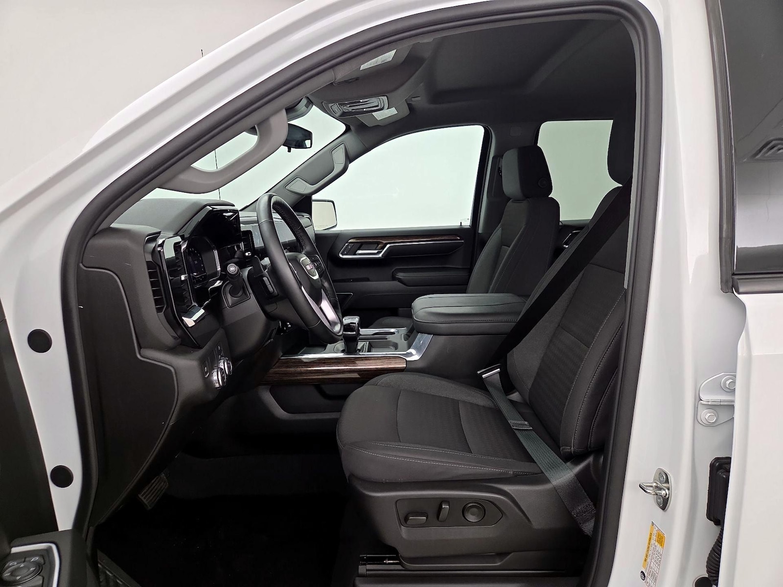 2024 GMC Sierra 1500 Elevation - Photo 12