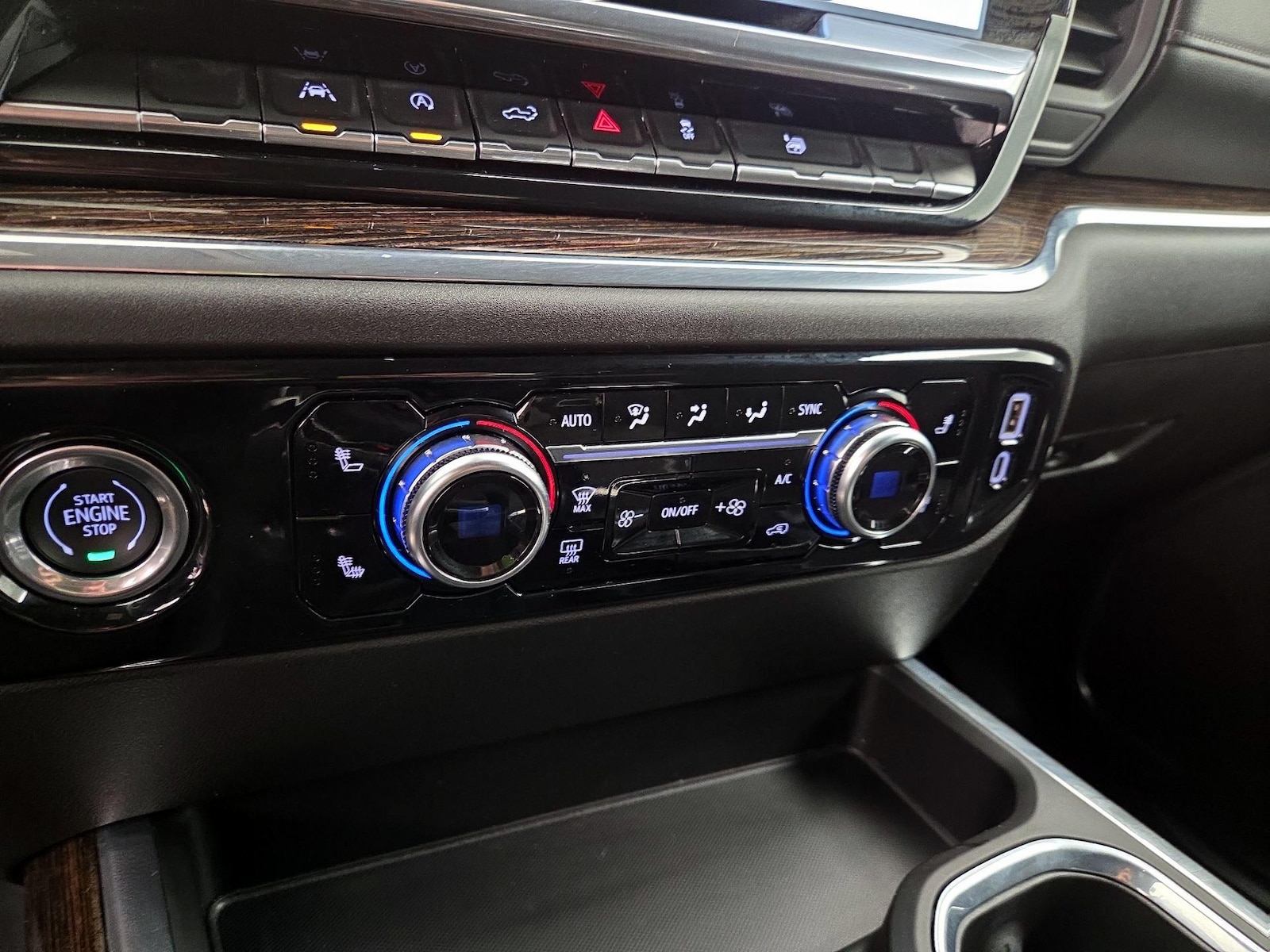 2024 GMC Sierra 1500 Elevation - Photo 18