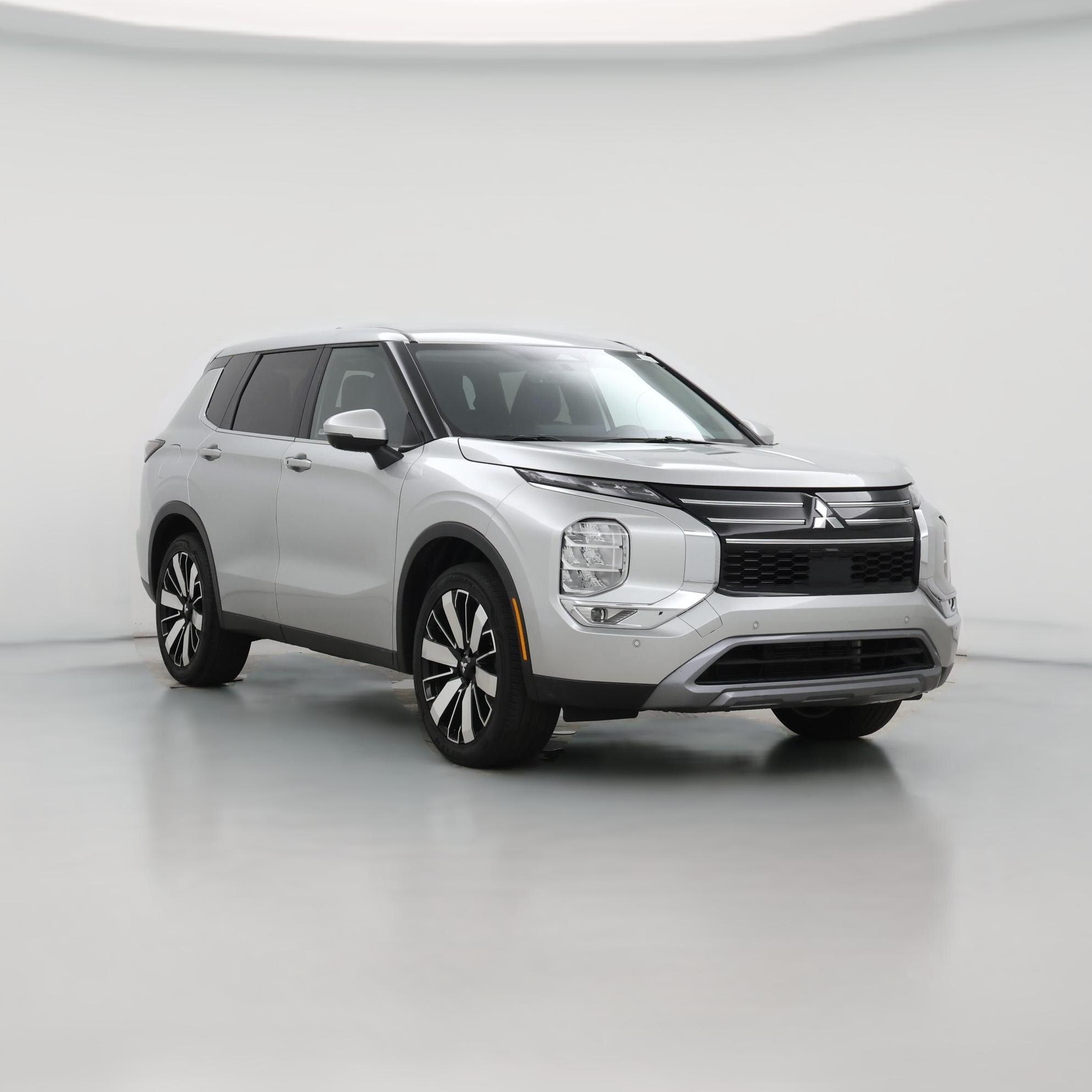 Thumbnail: 2025 Mitsubishi Outlander - 1