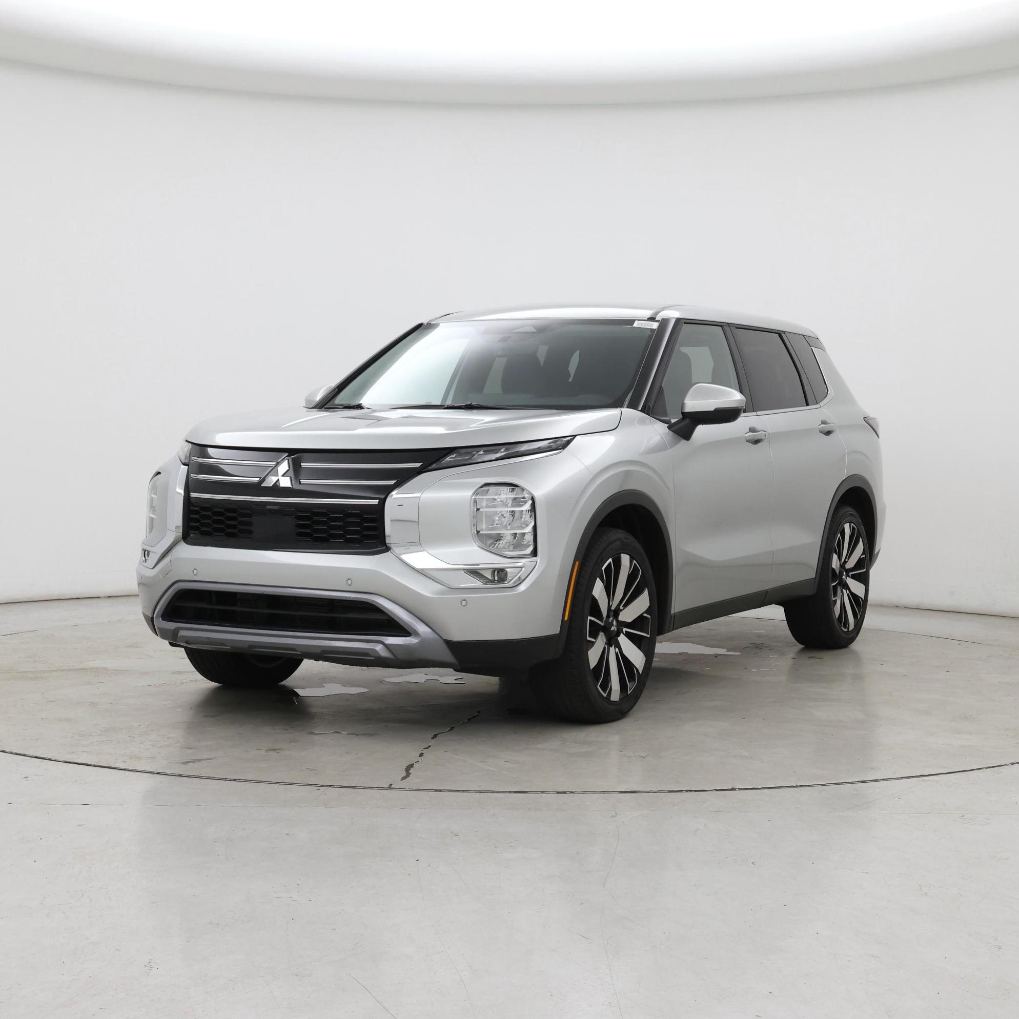 Thumbnail: 2025 Mitsubishi Outlander - 4