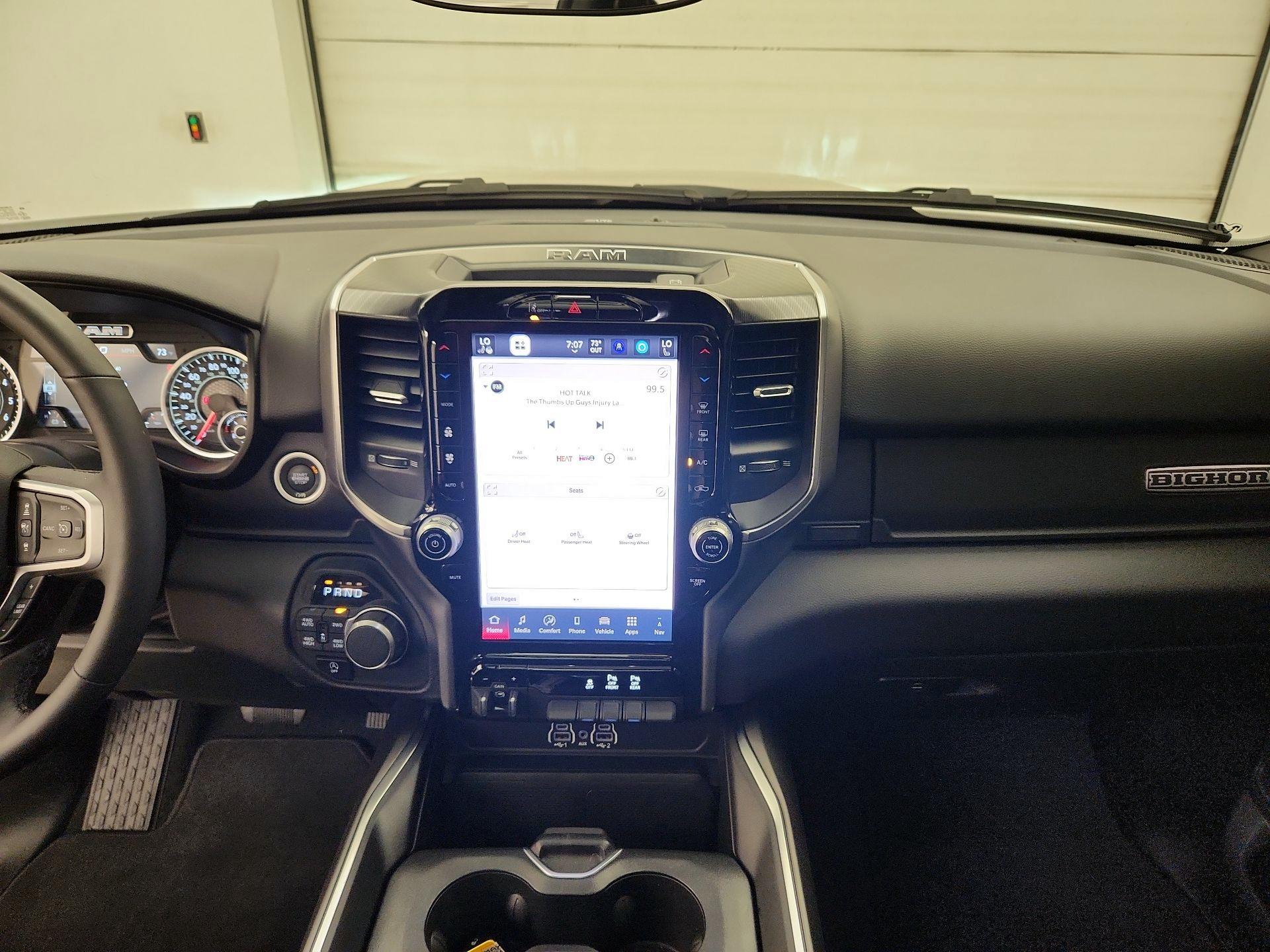 Thumbnail: 2025 RAM 1500 - 9
