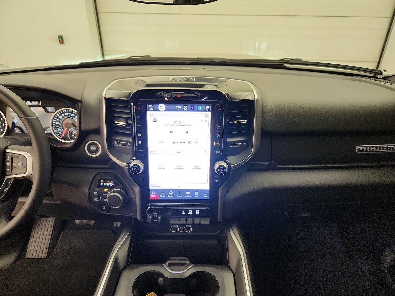Apple CarPlay® & Android Auto™