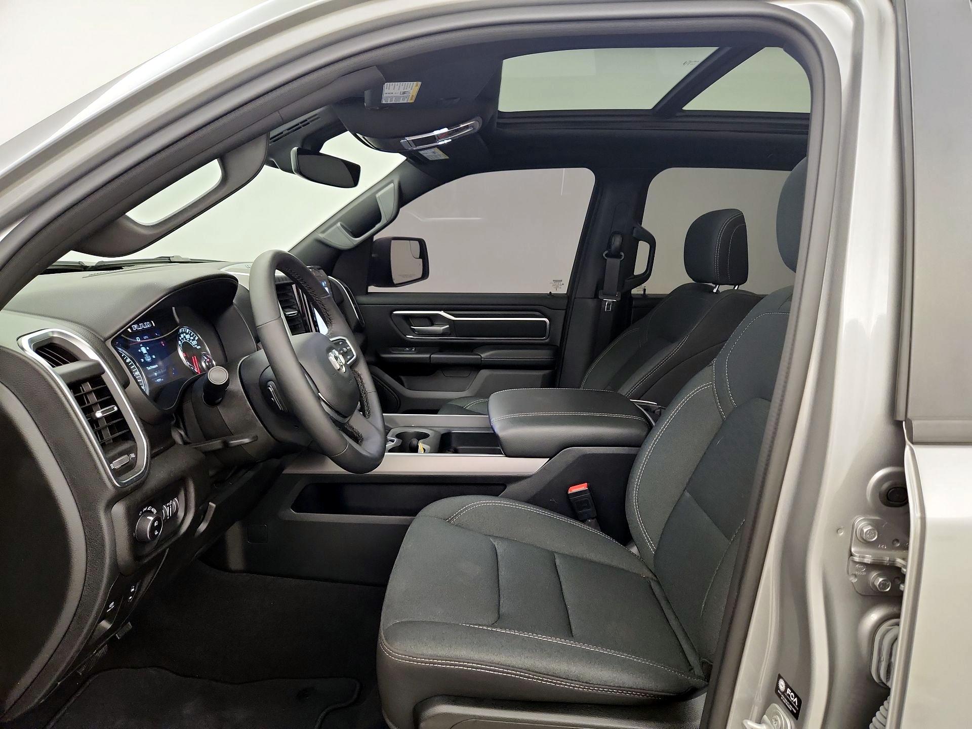 Thumbnail: 2025 RAM 1500 - 11