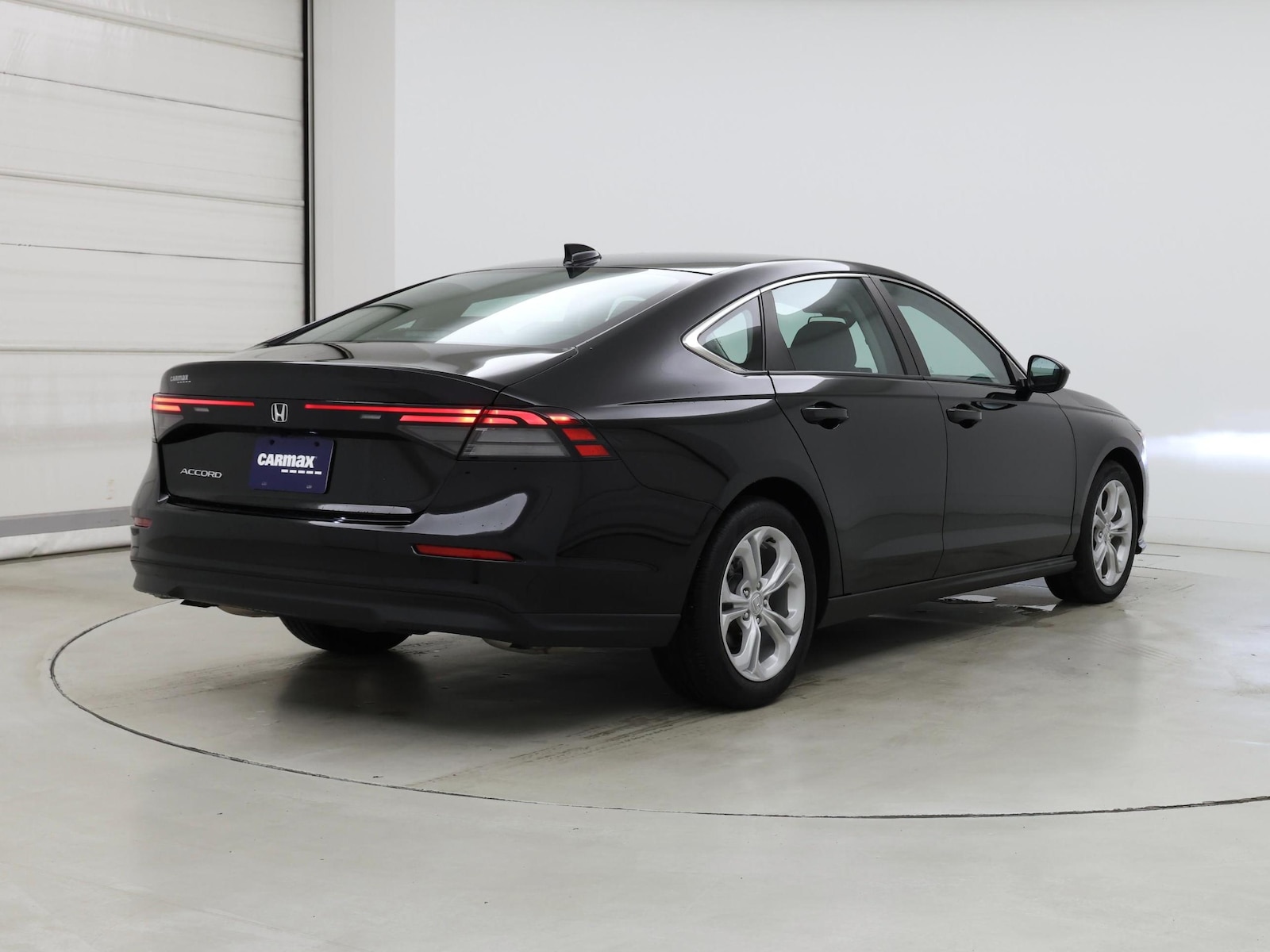 2023 Honda Accord LX - Photo 9