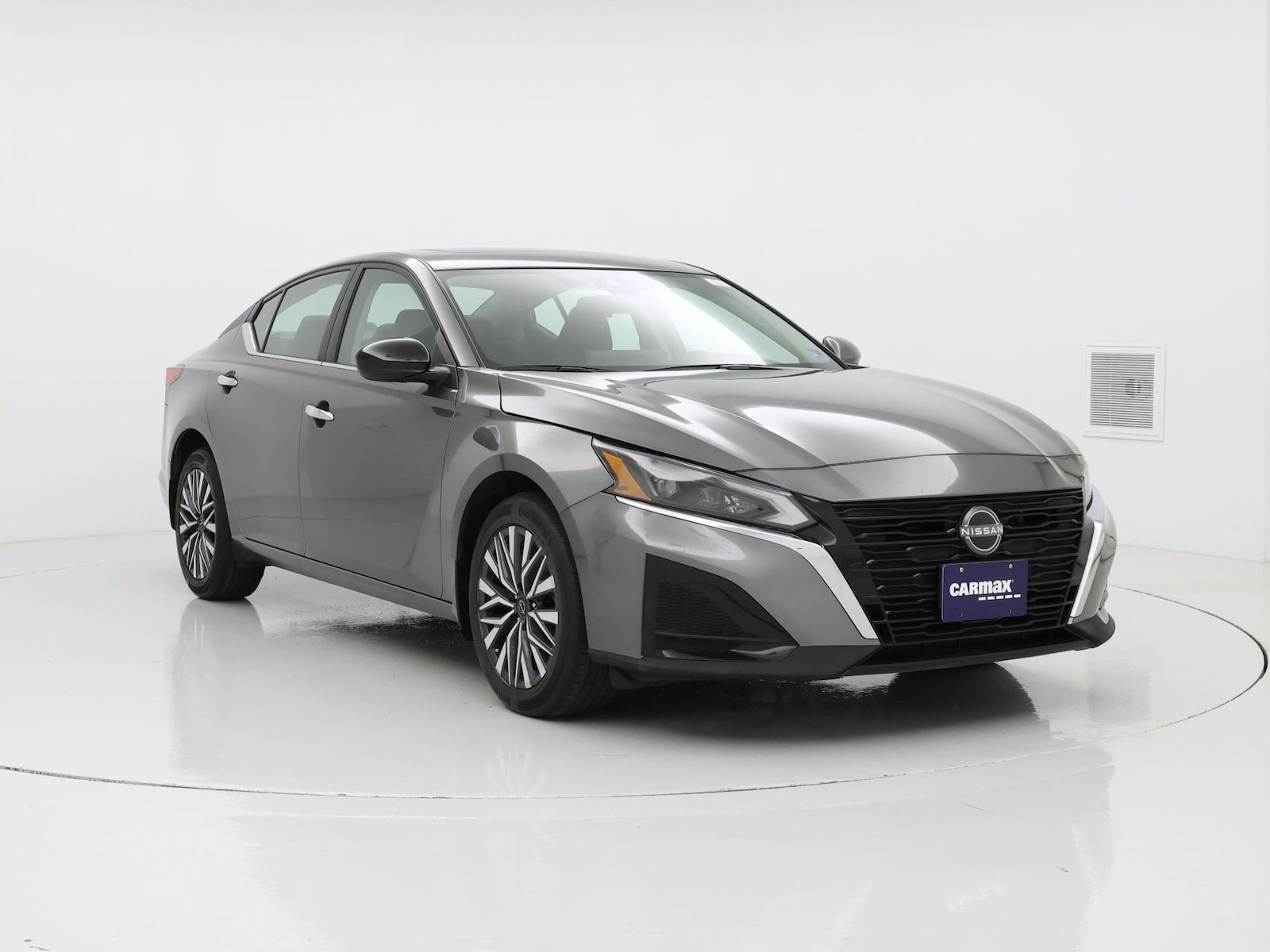 2023 Nissan Altima SV - Photo 2
