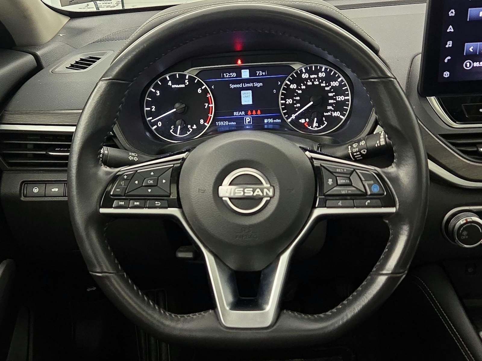 2023 Nissan Altima SV - Photo 11