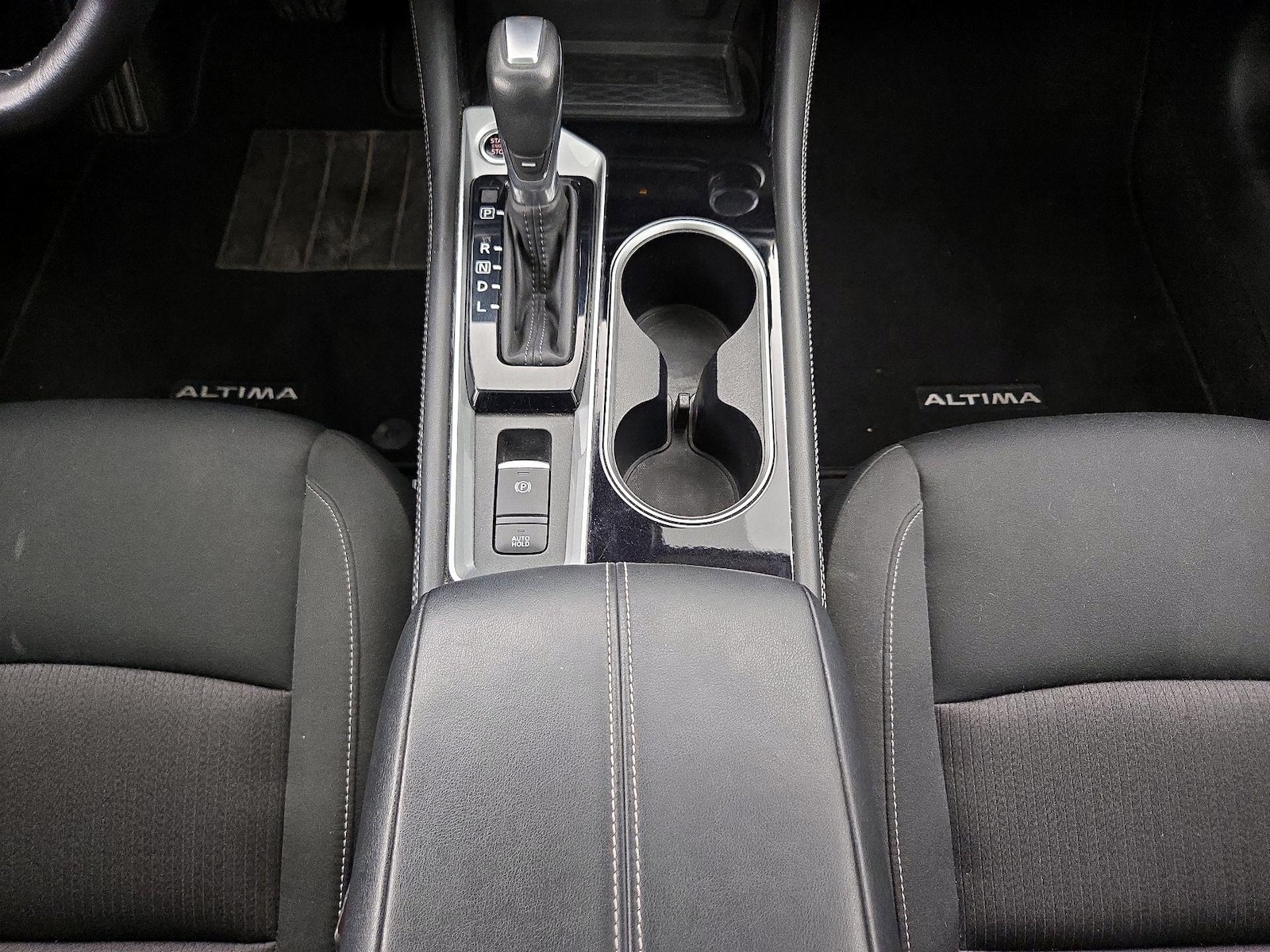 2023 Nissan Altima SV - Photo 19