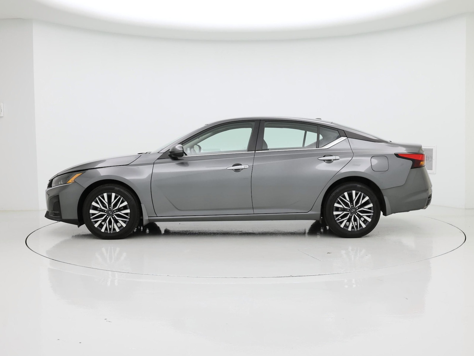 2023 Nissan Altima SV - Photo 4
