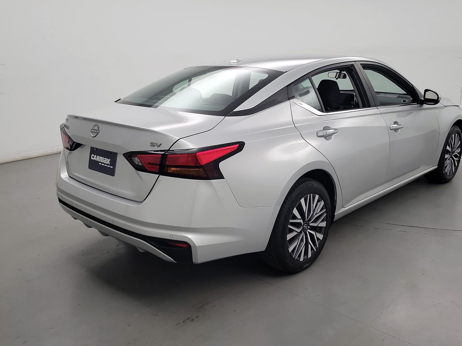 Thumbnail: 2023 Nissan Altima - 5