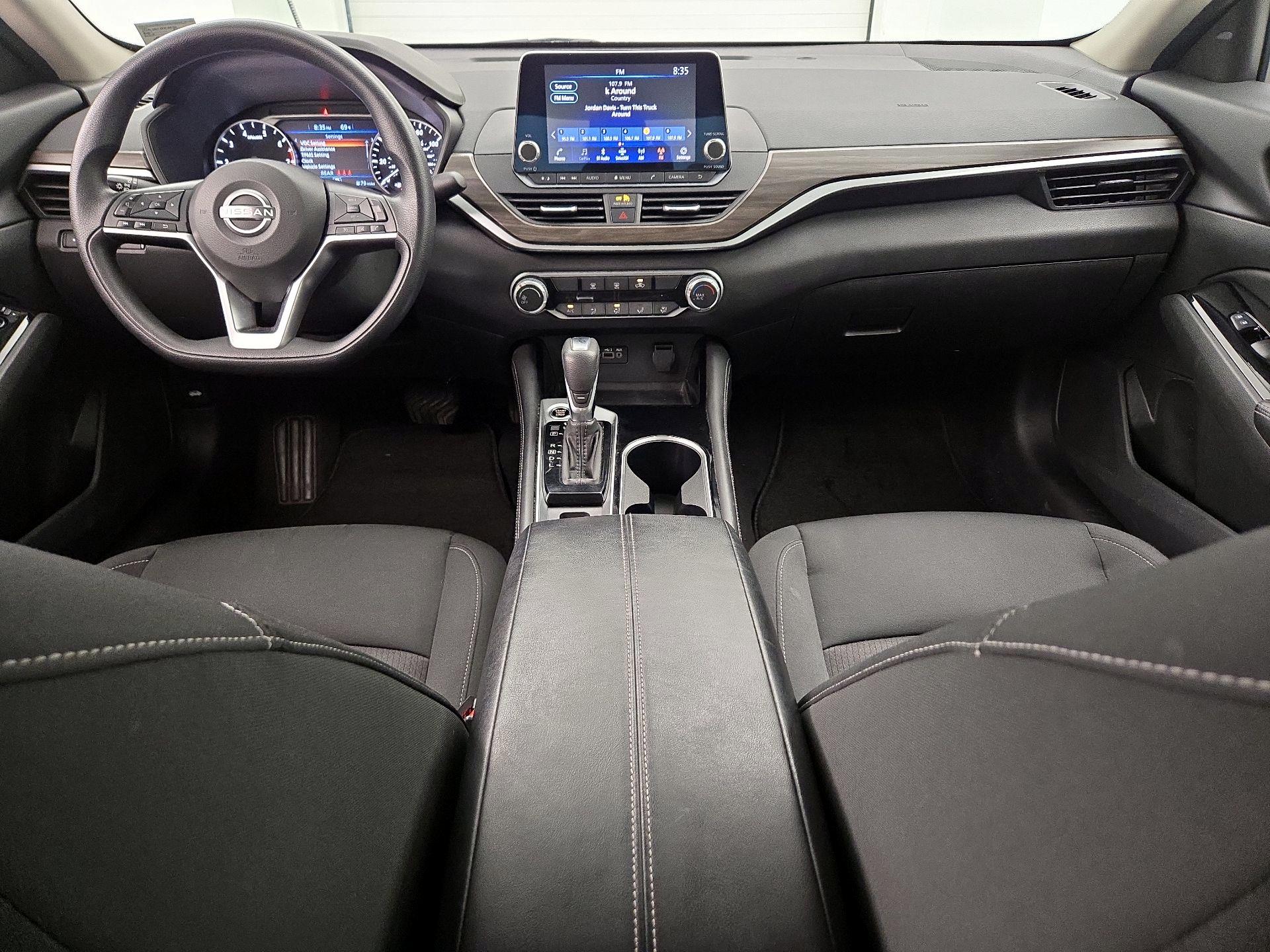 Thumbnail: 2023 Nissan Altima - 9
