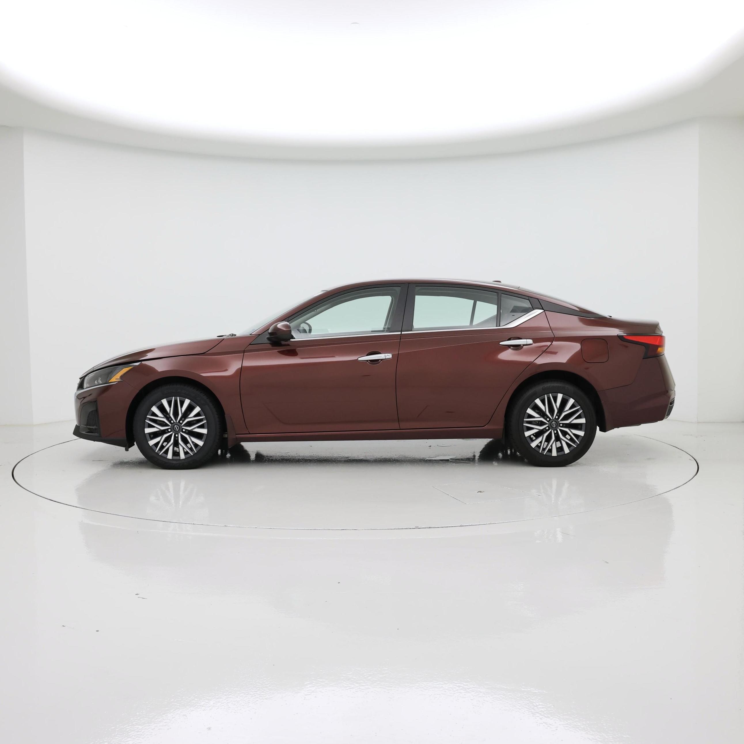 Thumbnail: 2023 Nissan Altima - 3