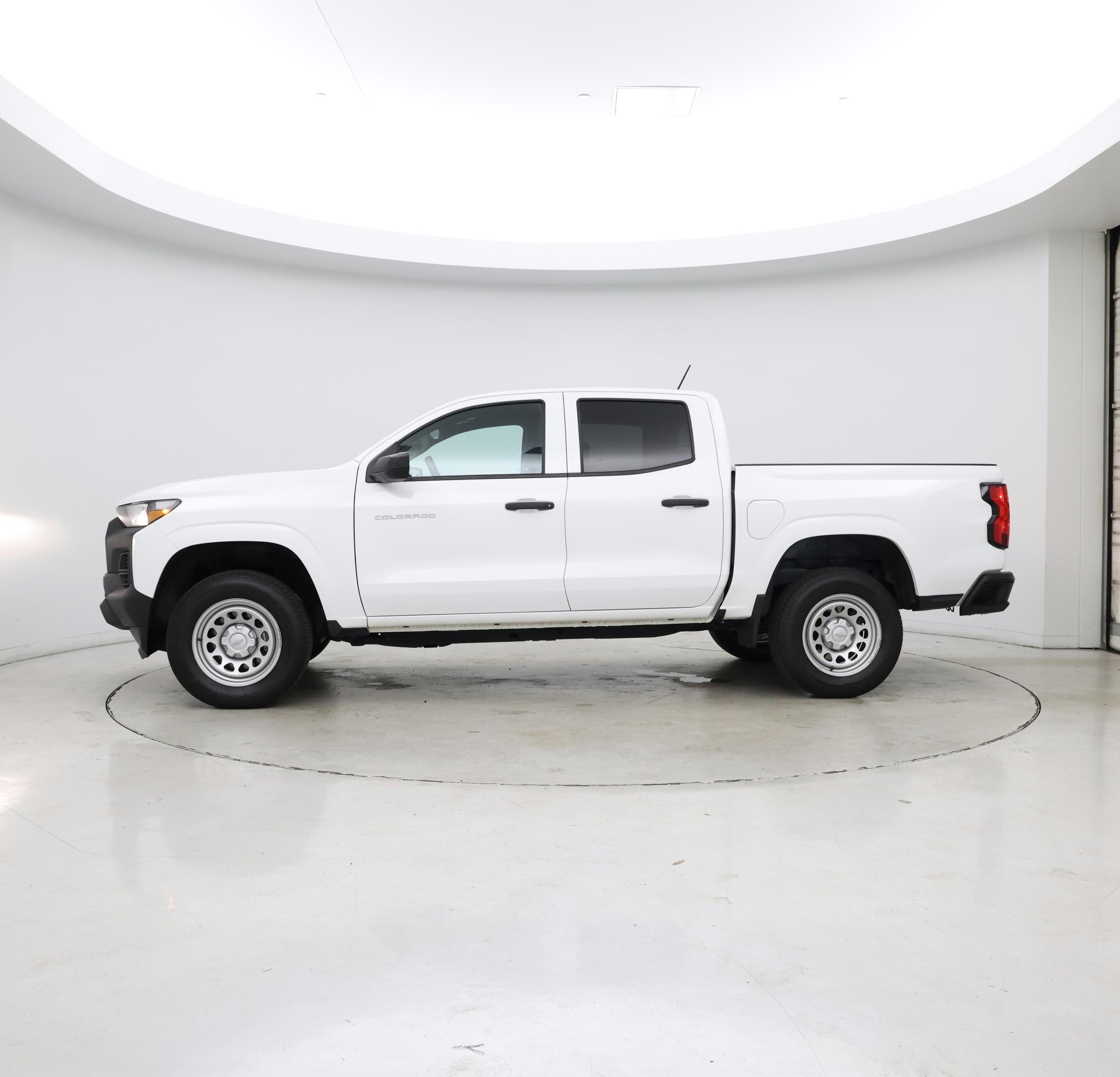 Thumbnail: 2024 Chevrolet Colorado - 3