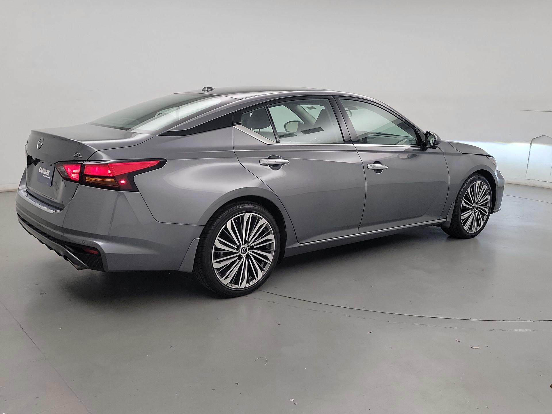 Thumbnail: 2023 Nissan Altima - 5
