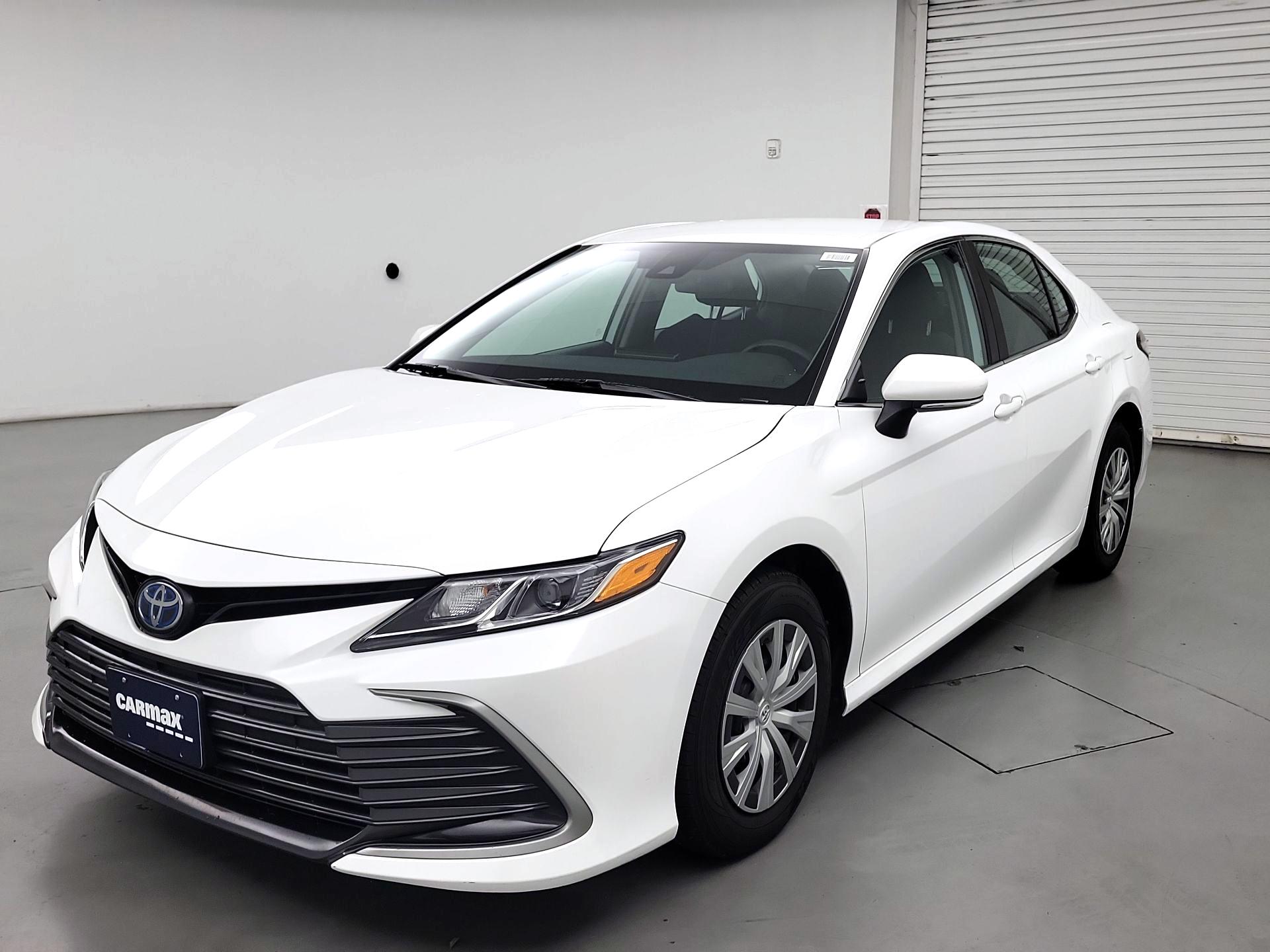 Thumbnail: 2023 Toyota Camry - 3