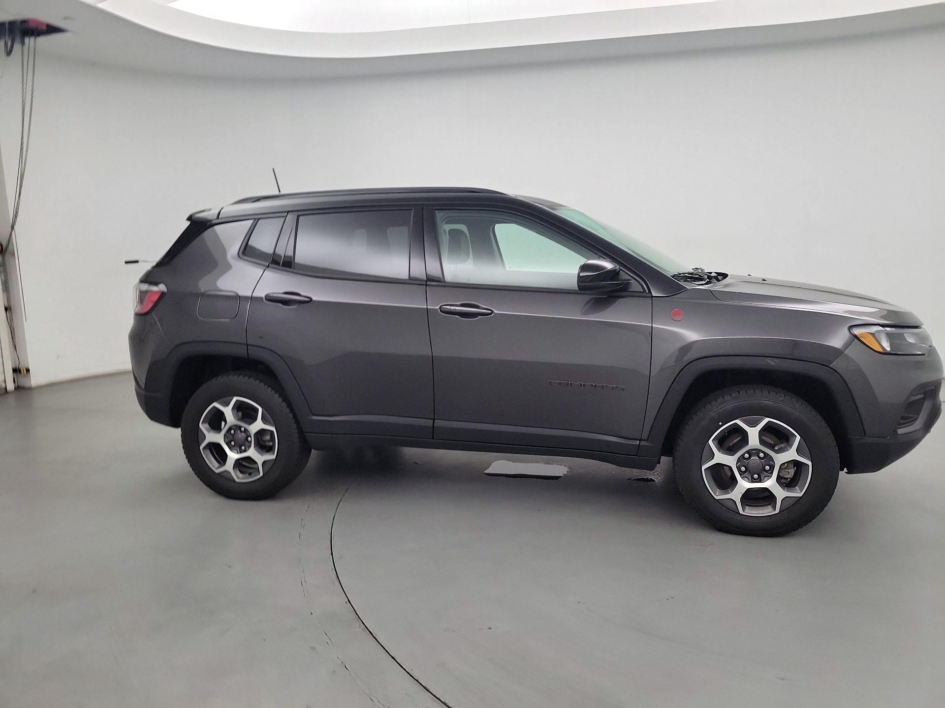 Thumbnail: 2022 Jeep Compass - 4