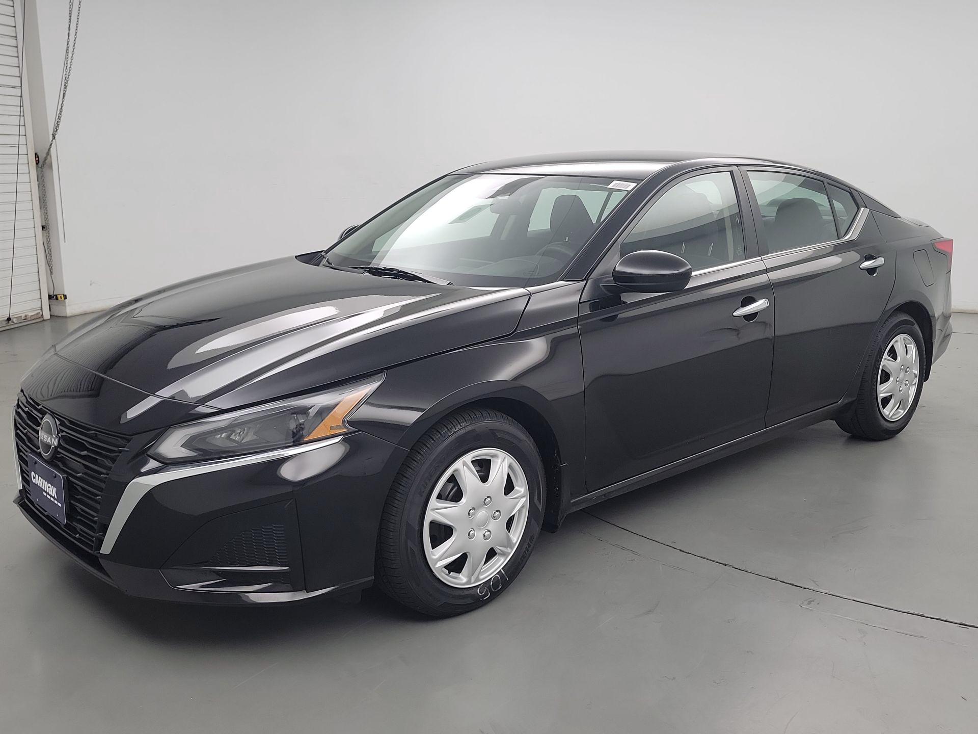 Thumbnail: 2023 Nissan Altima - 3
