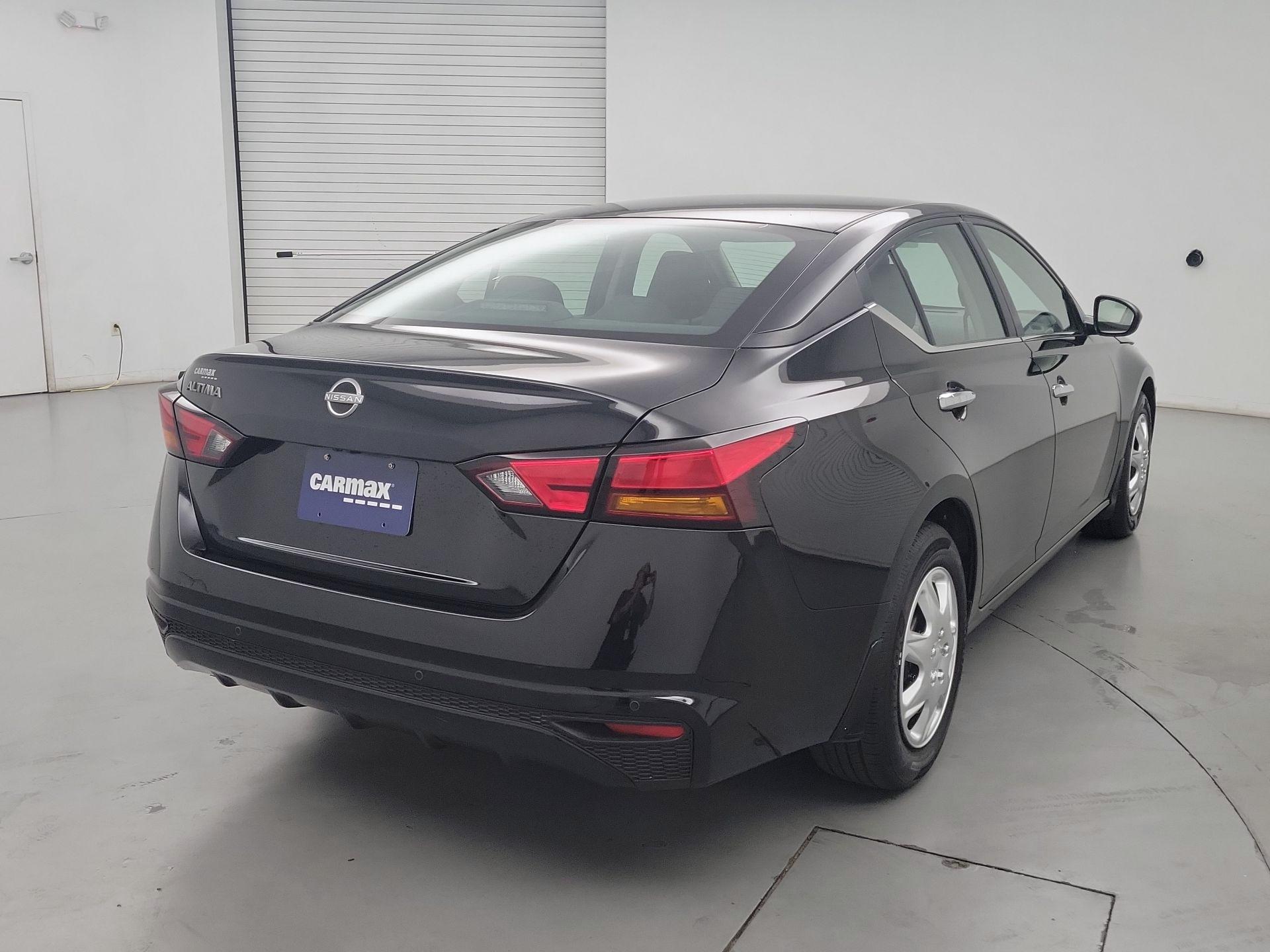 Thumbnail: 2023 Nissan Altima - 5