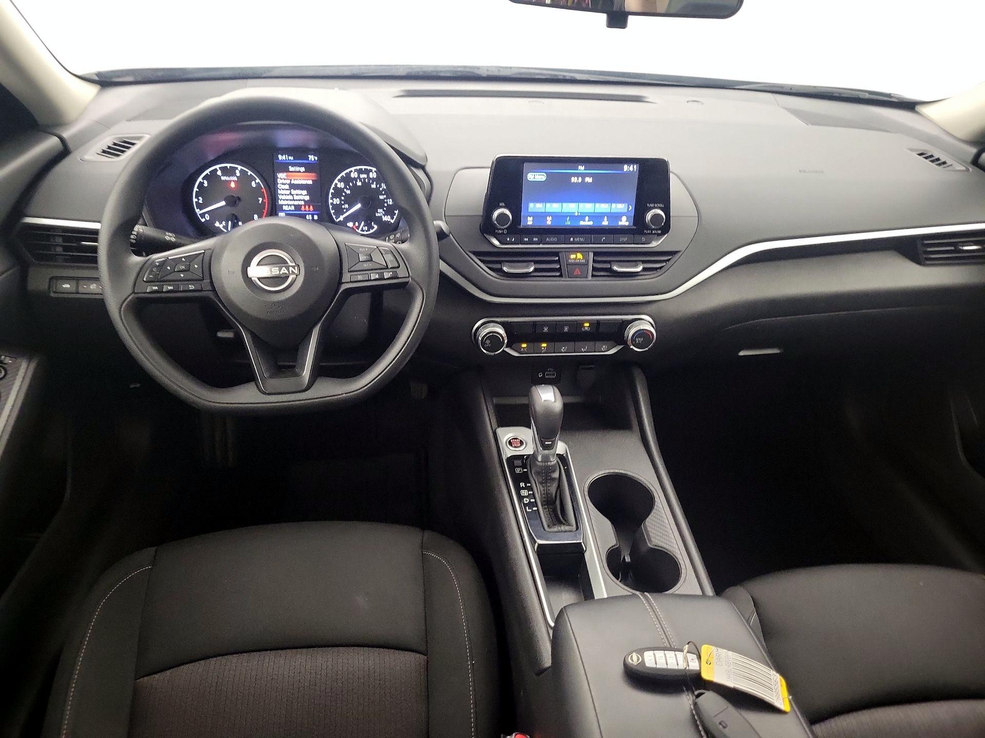 Thumbnail: 2023 Nissan Altima - 8