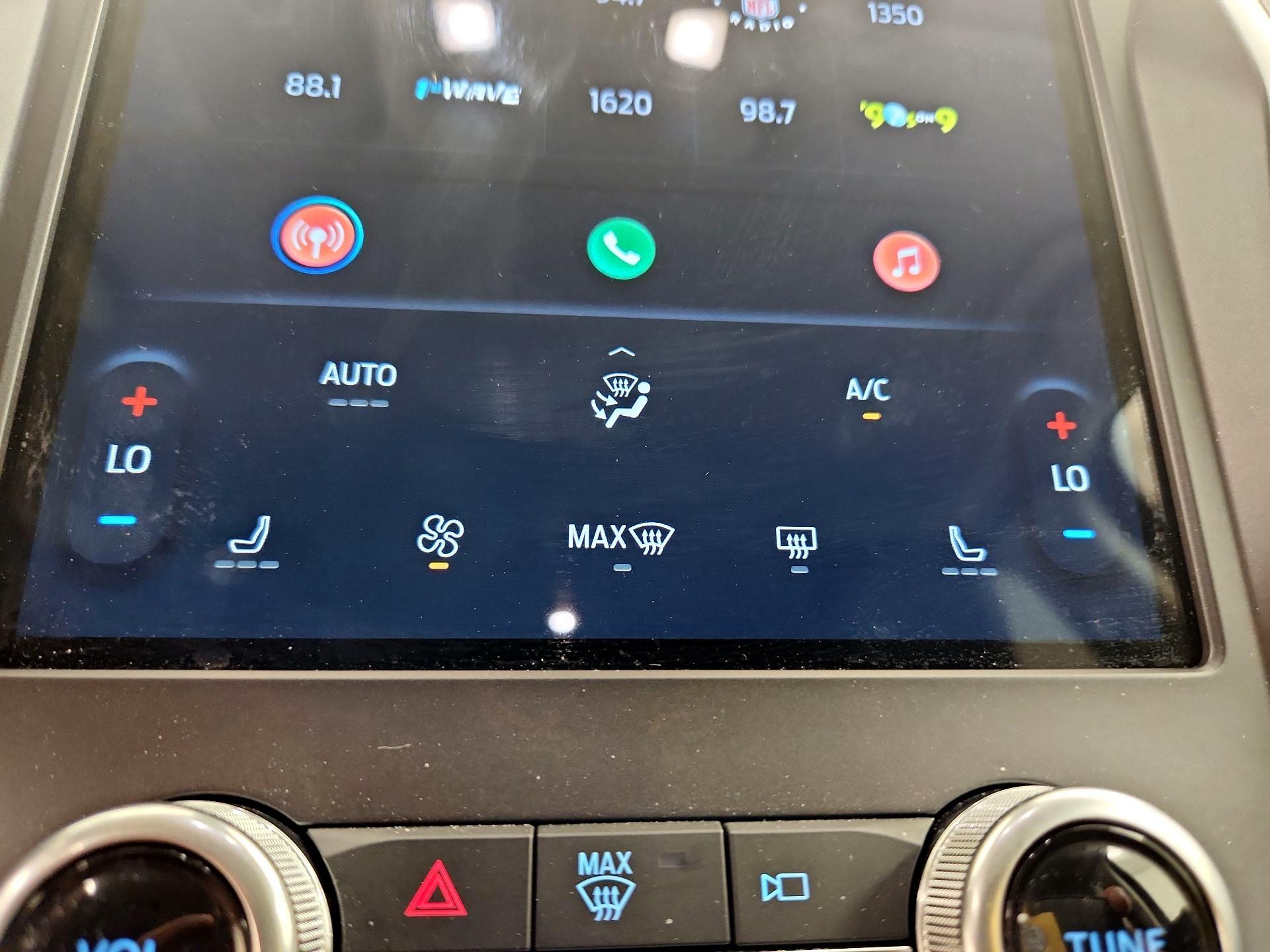 Thumbnail: 2021 Ford Edge - 14