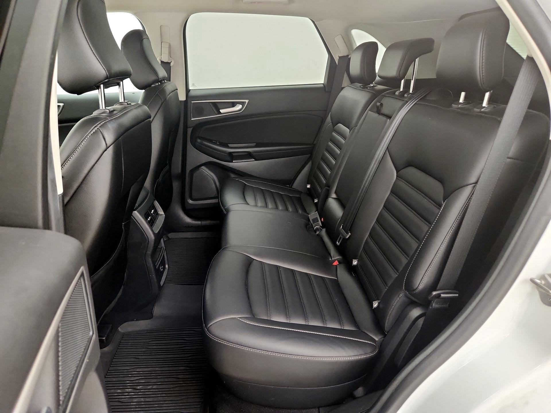 Thumbnail: 2021 Ford Edge - 17