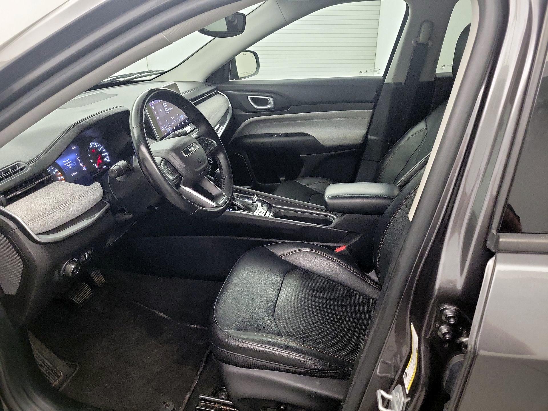 Thumbnail: 2022 Jeep Compass - 9