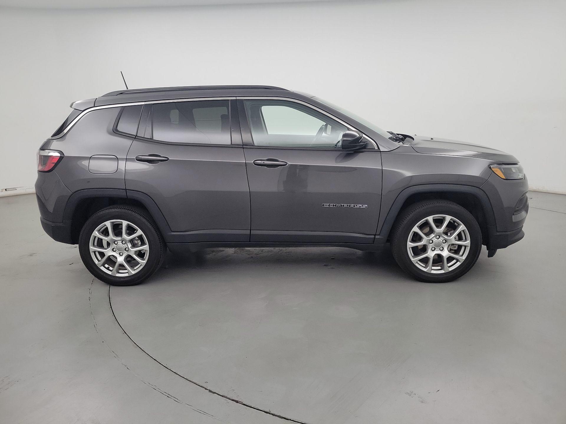 Thumbnail: 2022 Jeep Compass - 4