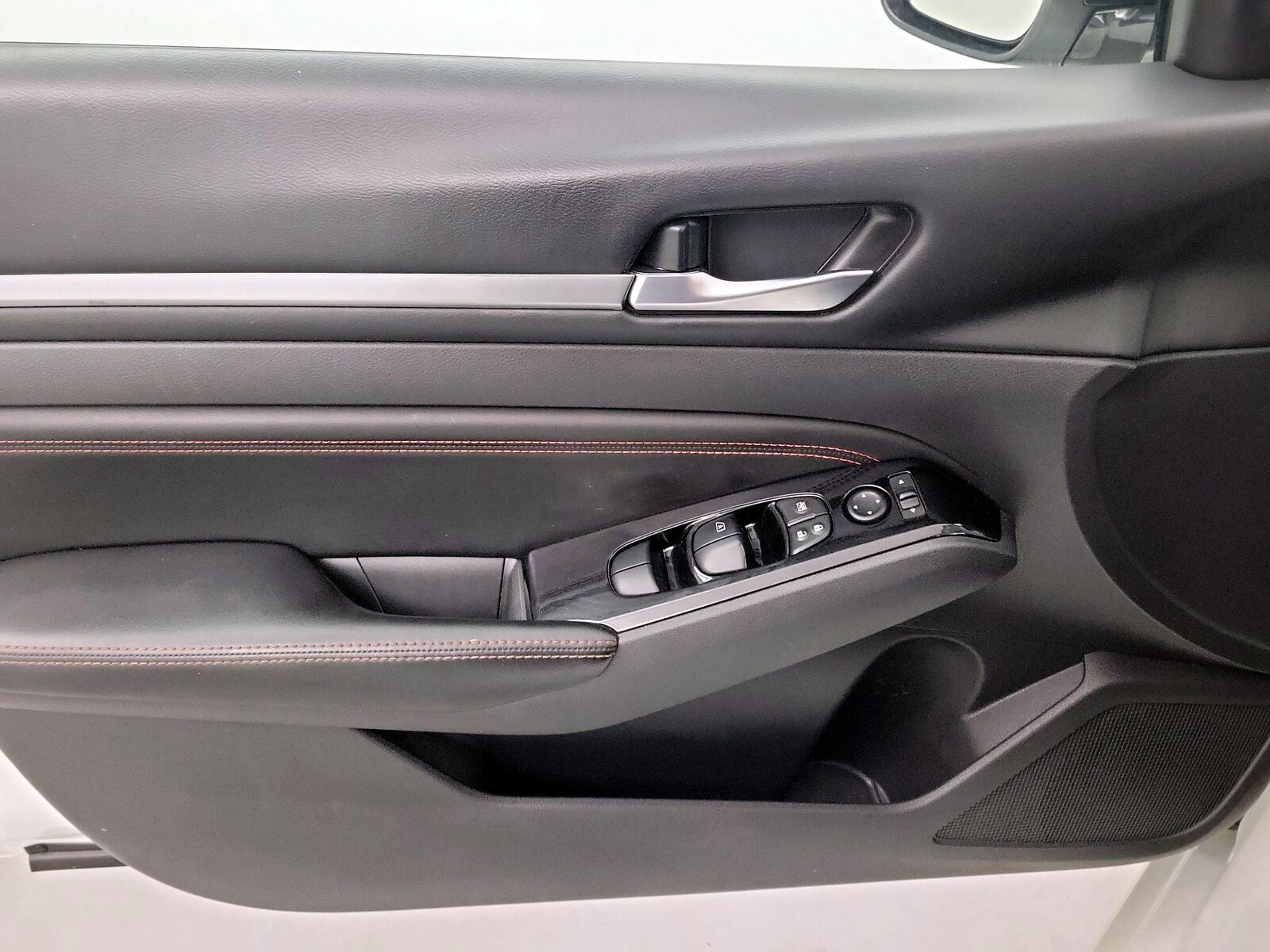 2023 Nissan Altima SR - Photo 11