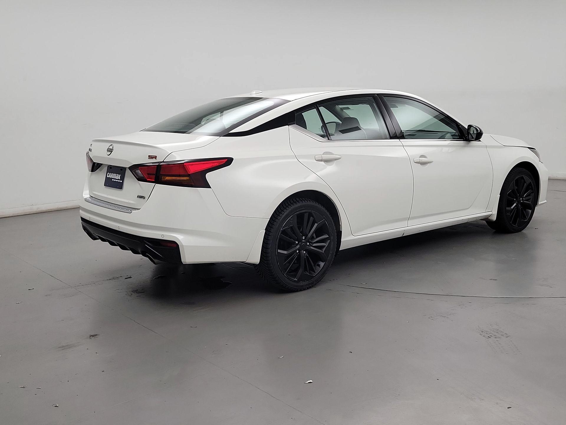 Thumbnail: 2023 Nissan Altima - 5