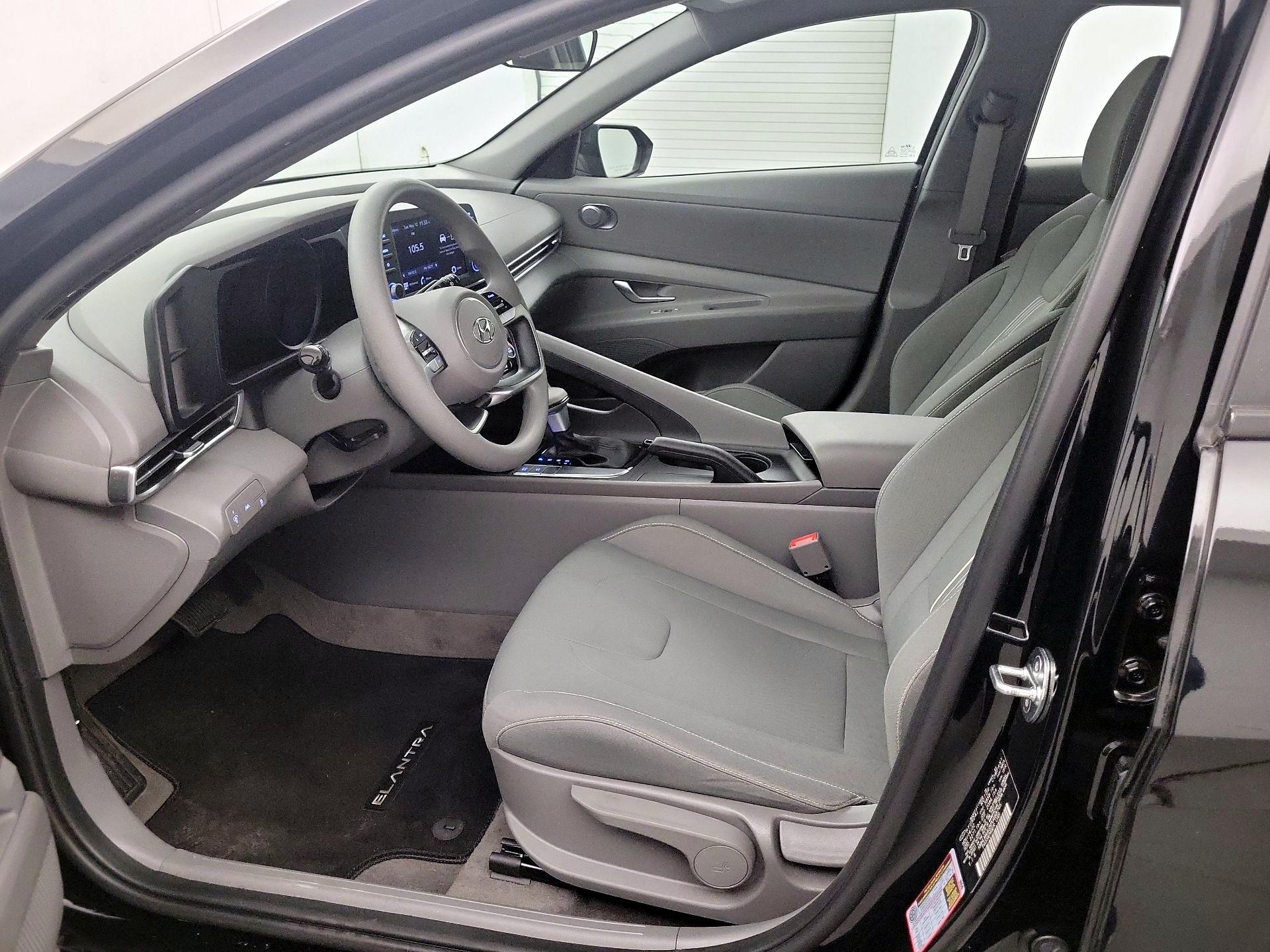 Thumbnail: 2023 Hyundai Elantra - 9