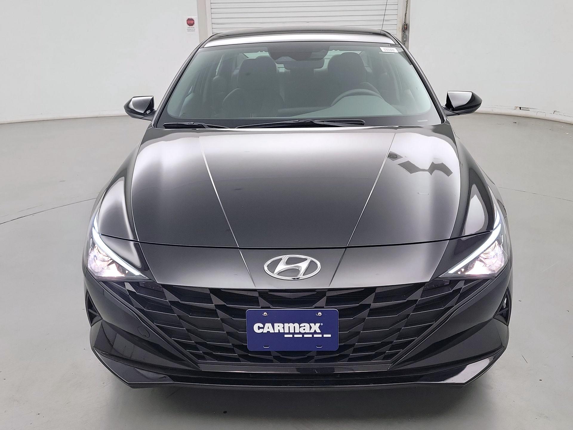 Thumbnail: 2023 Hyundai Elantra - 2