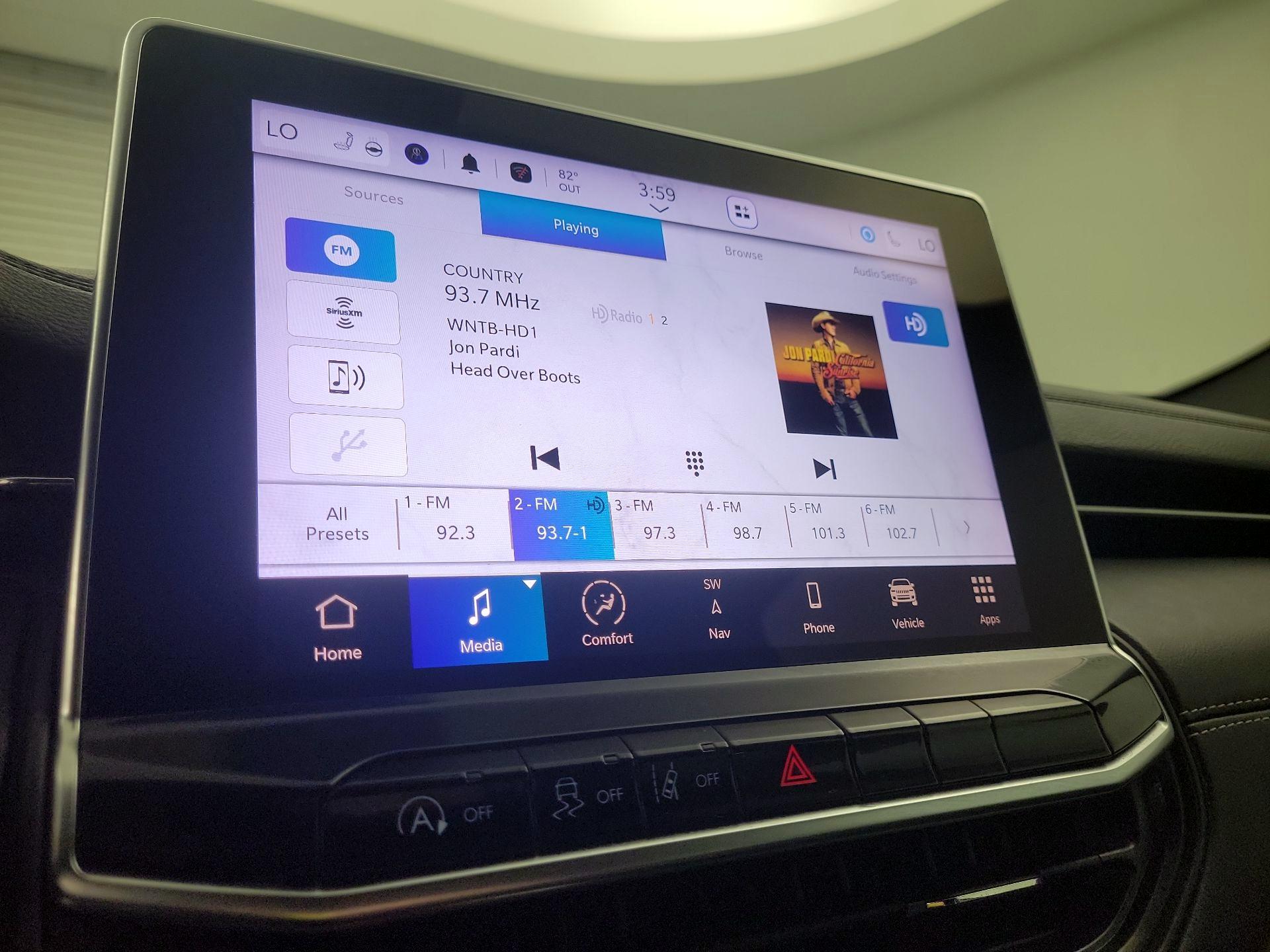 Thumbnail: 2022 Jeep Compass - 16