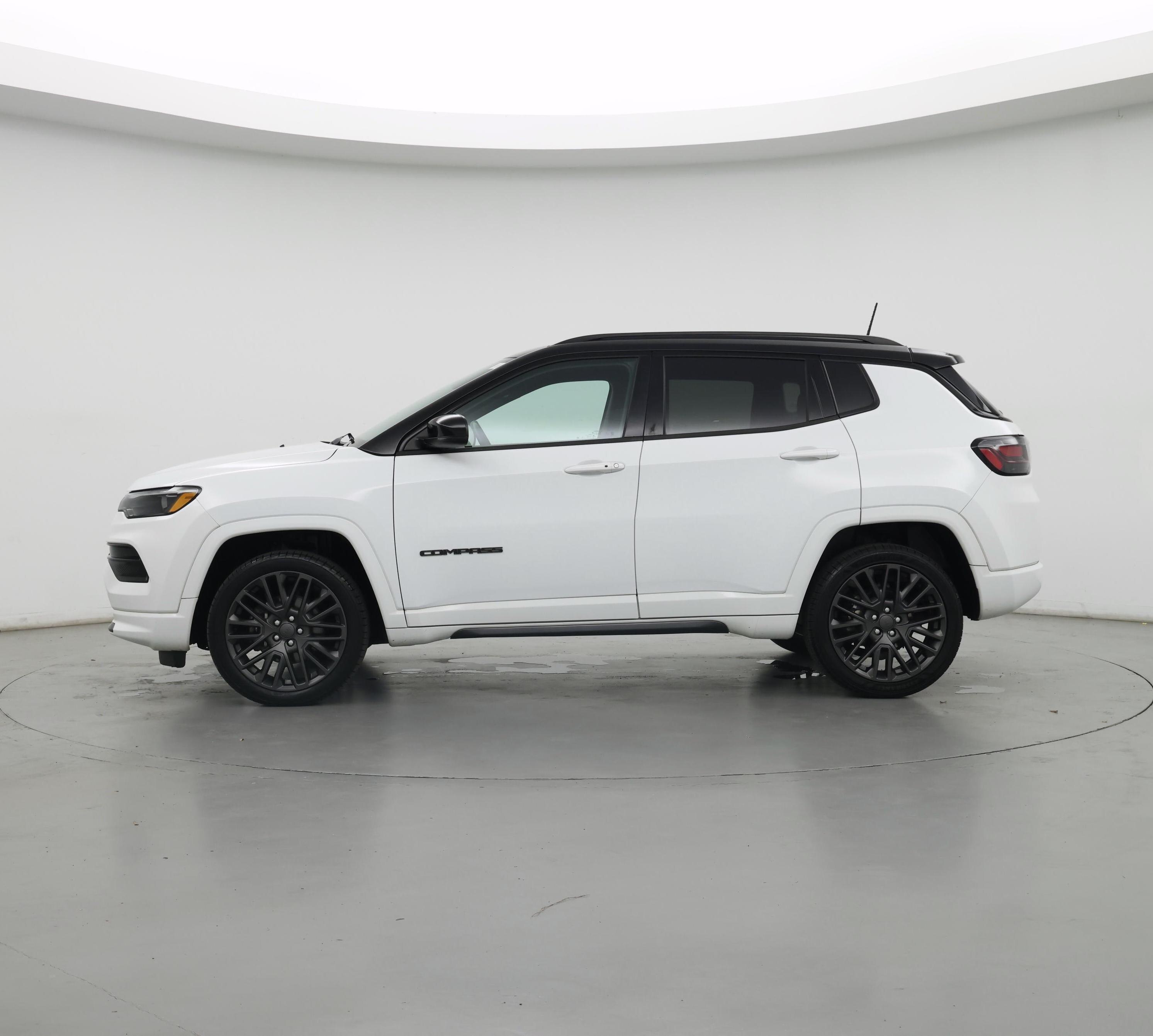 Thumbnail: 2022 Jeep Compass - 3