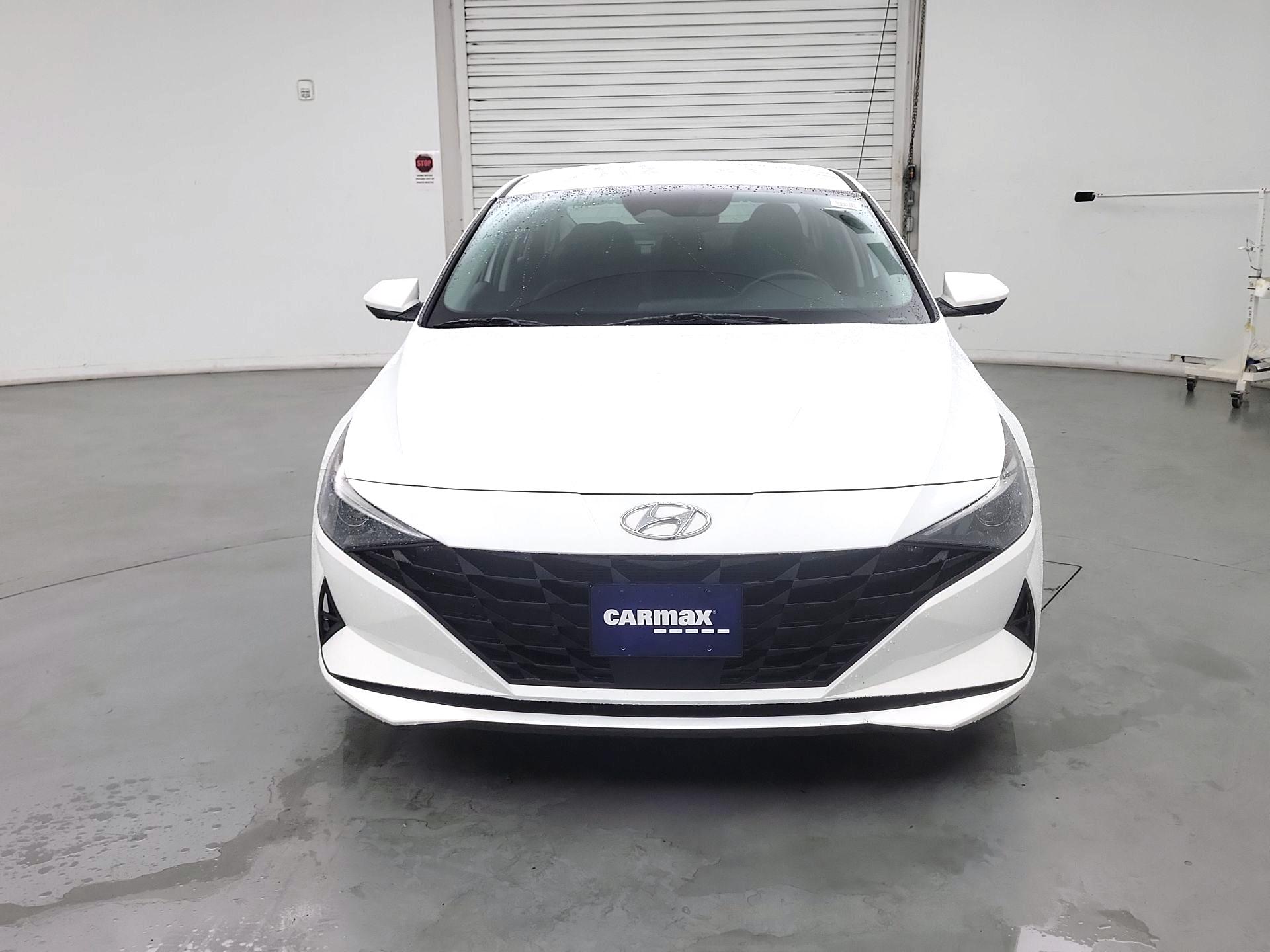 Thumbnail: 2023 Hyundai Elantra - 2