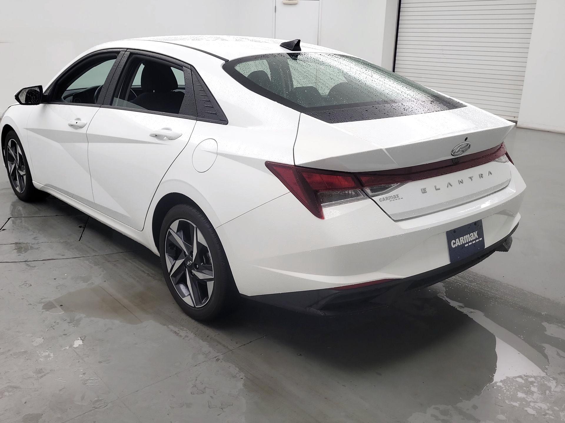 Thumbnail: 2023 Hyundai Elantra - 7