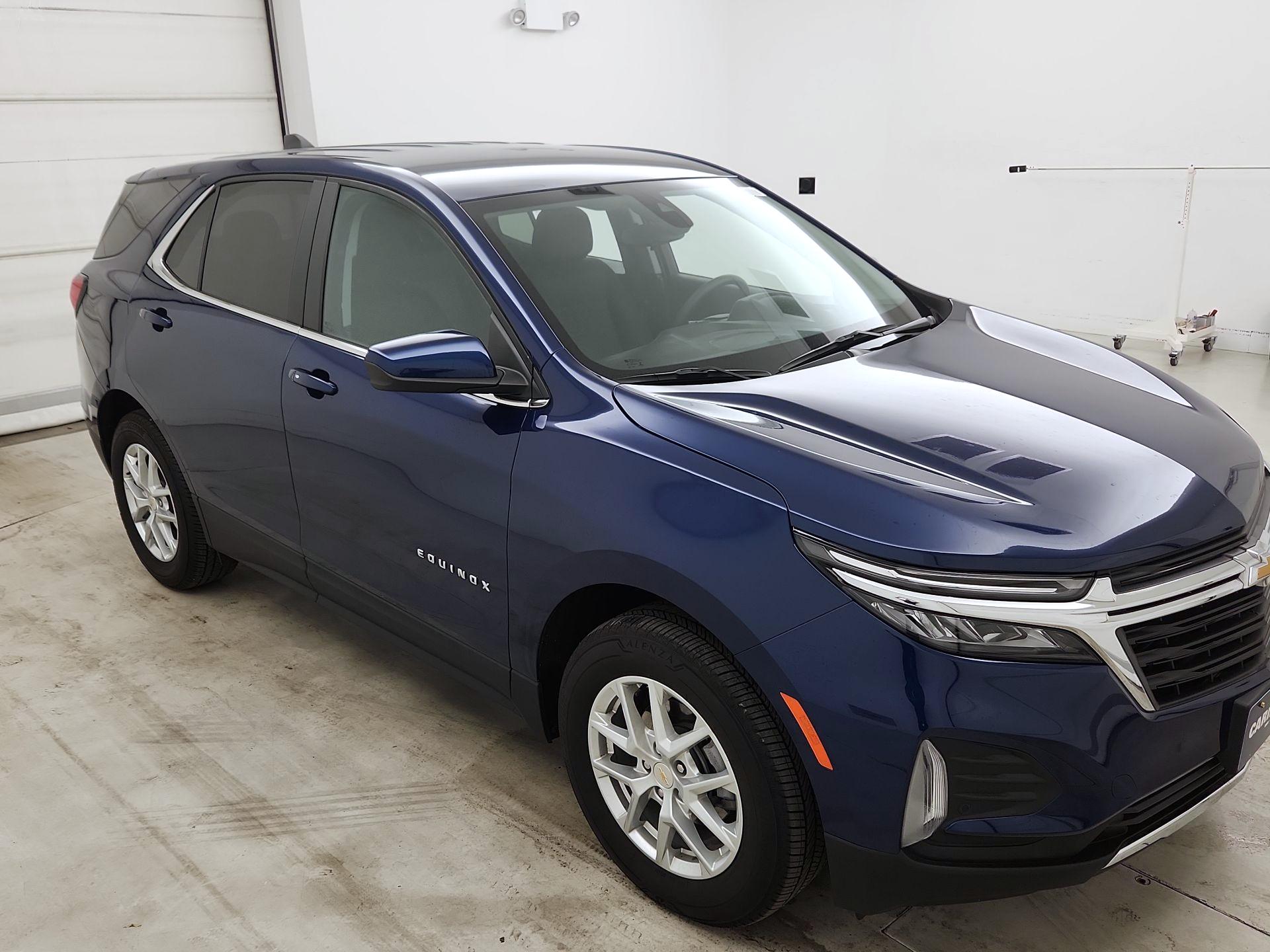 Thumbnail: 2022 Chevrolet Equinox - 1