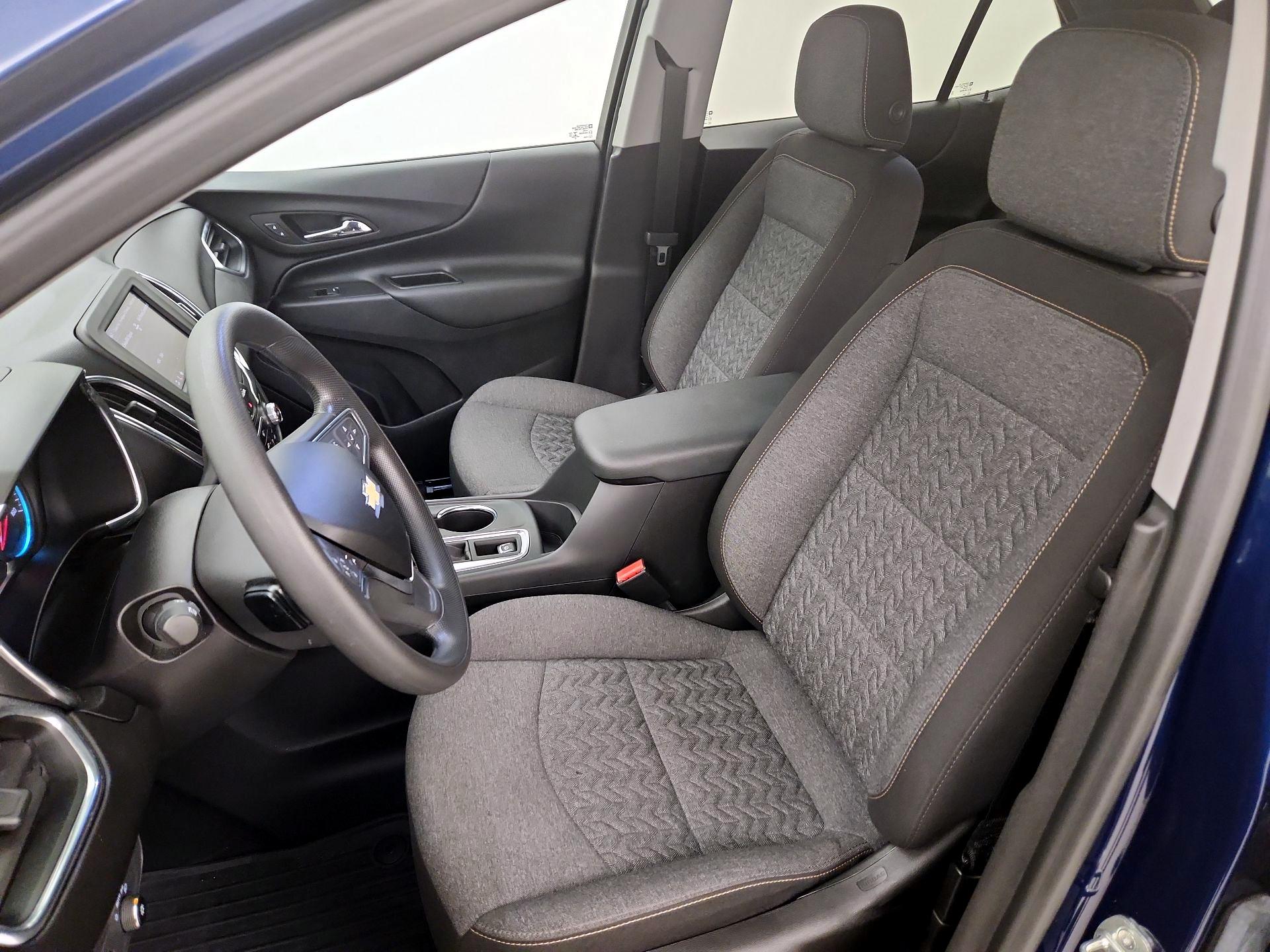 Thumbnail: 2022 Chevrolet Equinox - 9
