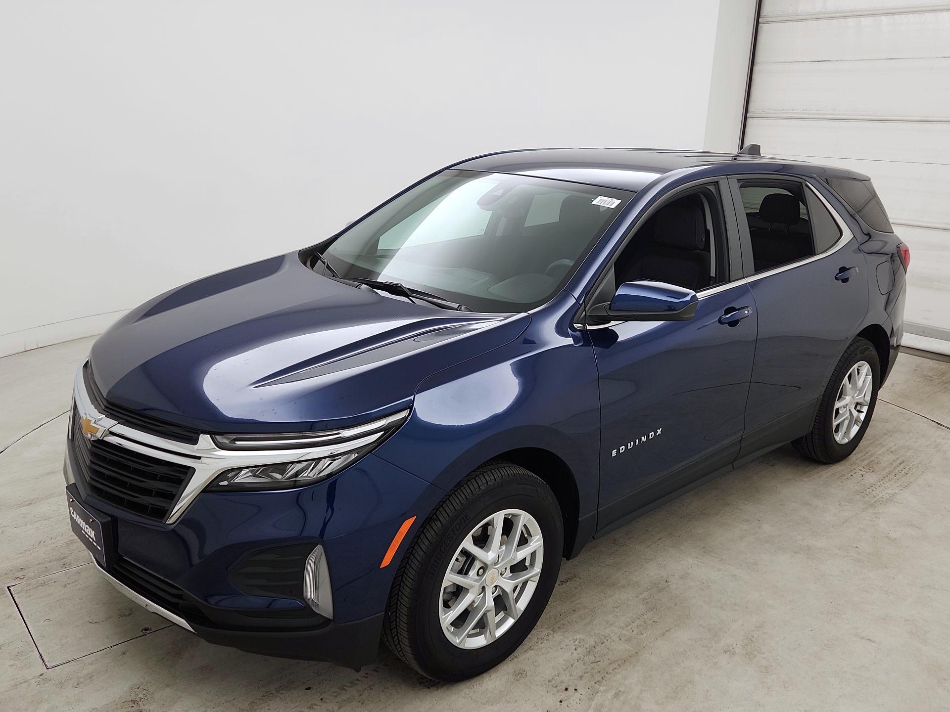Thumbnail: 2022 Chevrolet Equinox - 3