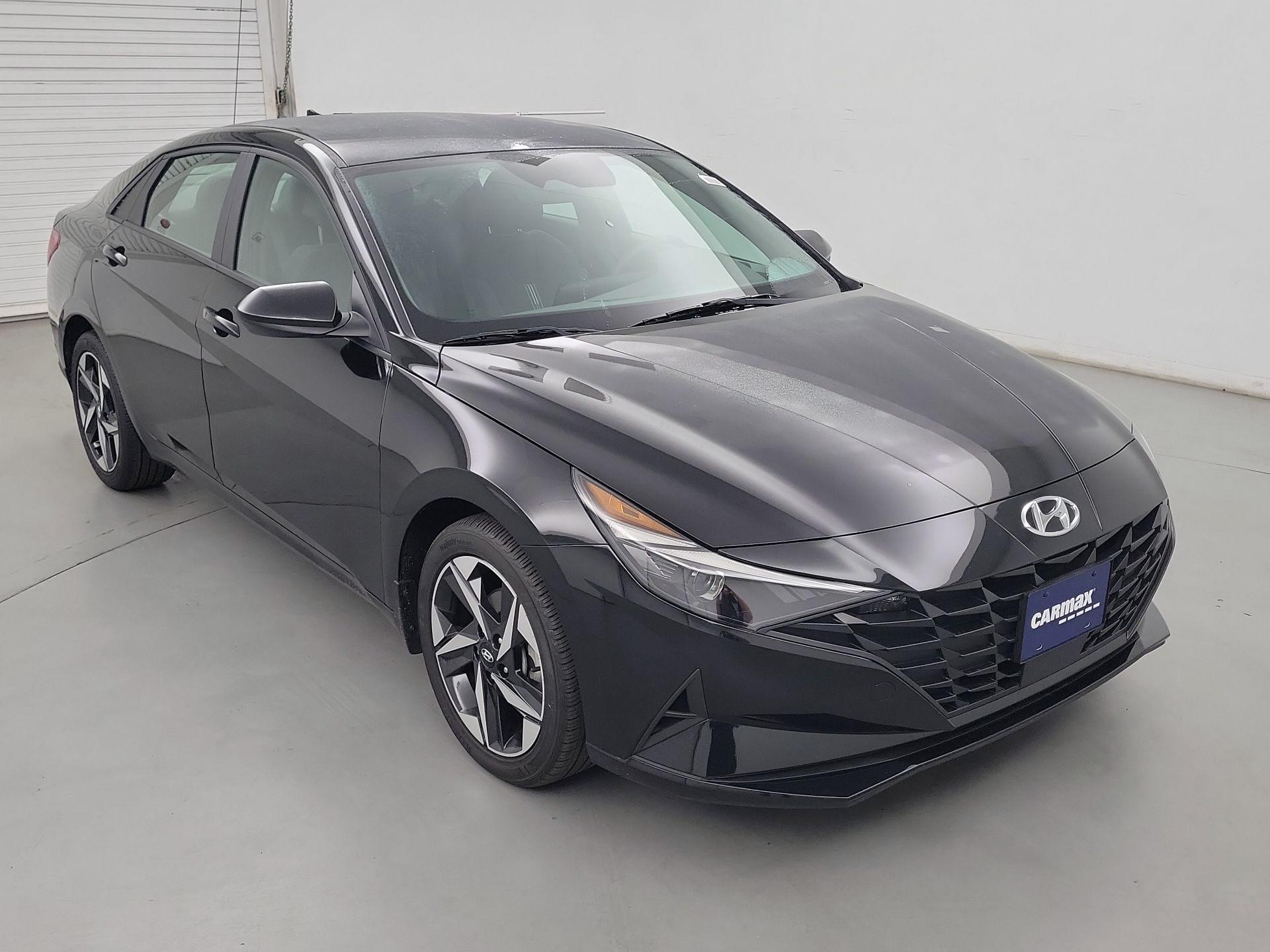 Thumbnail: 2023 Hyundai Elantra - 1
