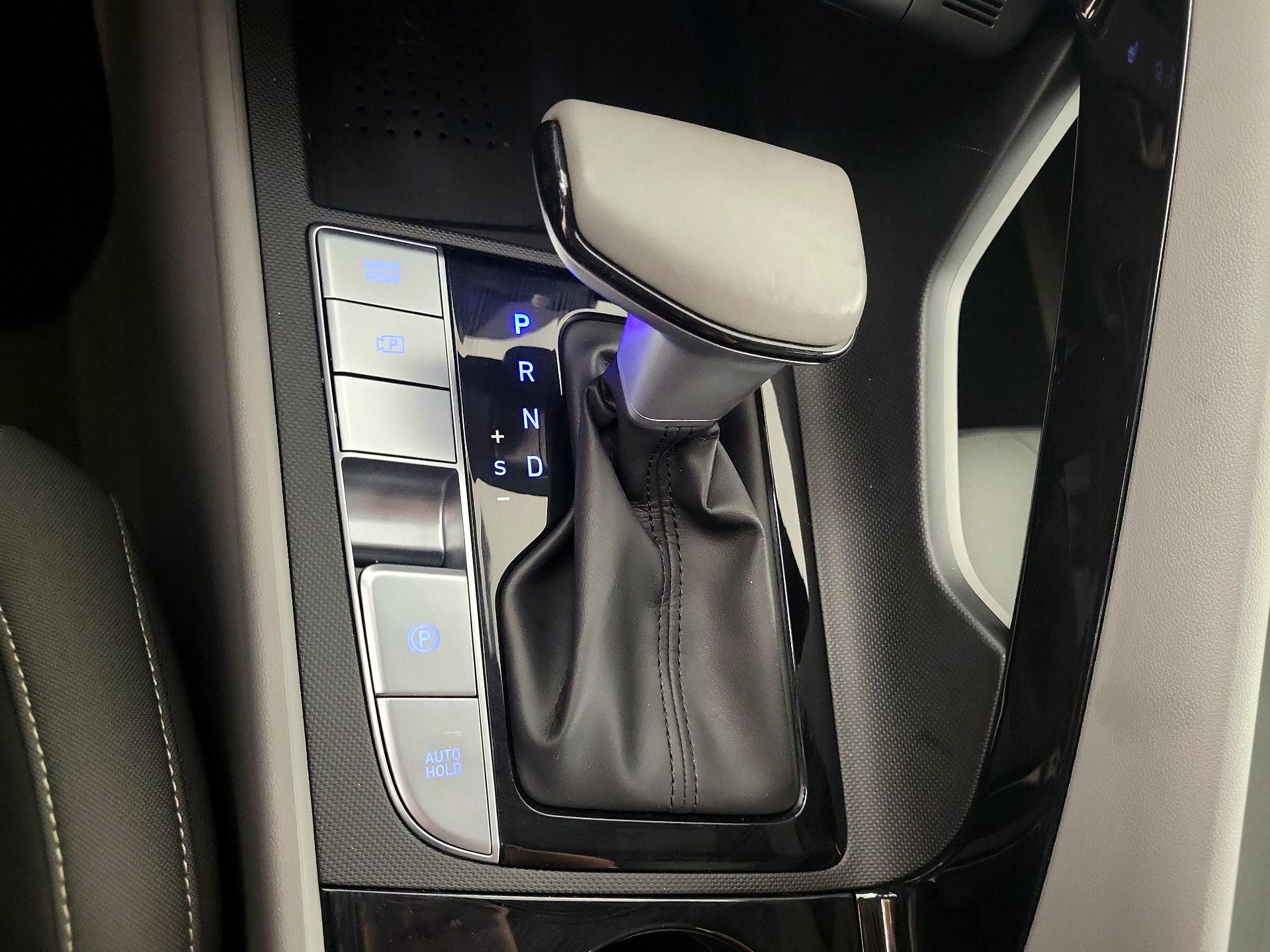 Thumbnail: 2023 Hyundai Elantra - 16