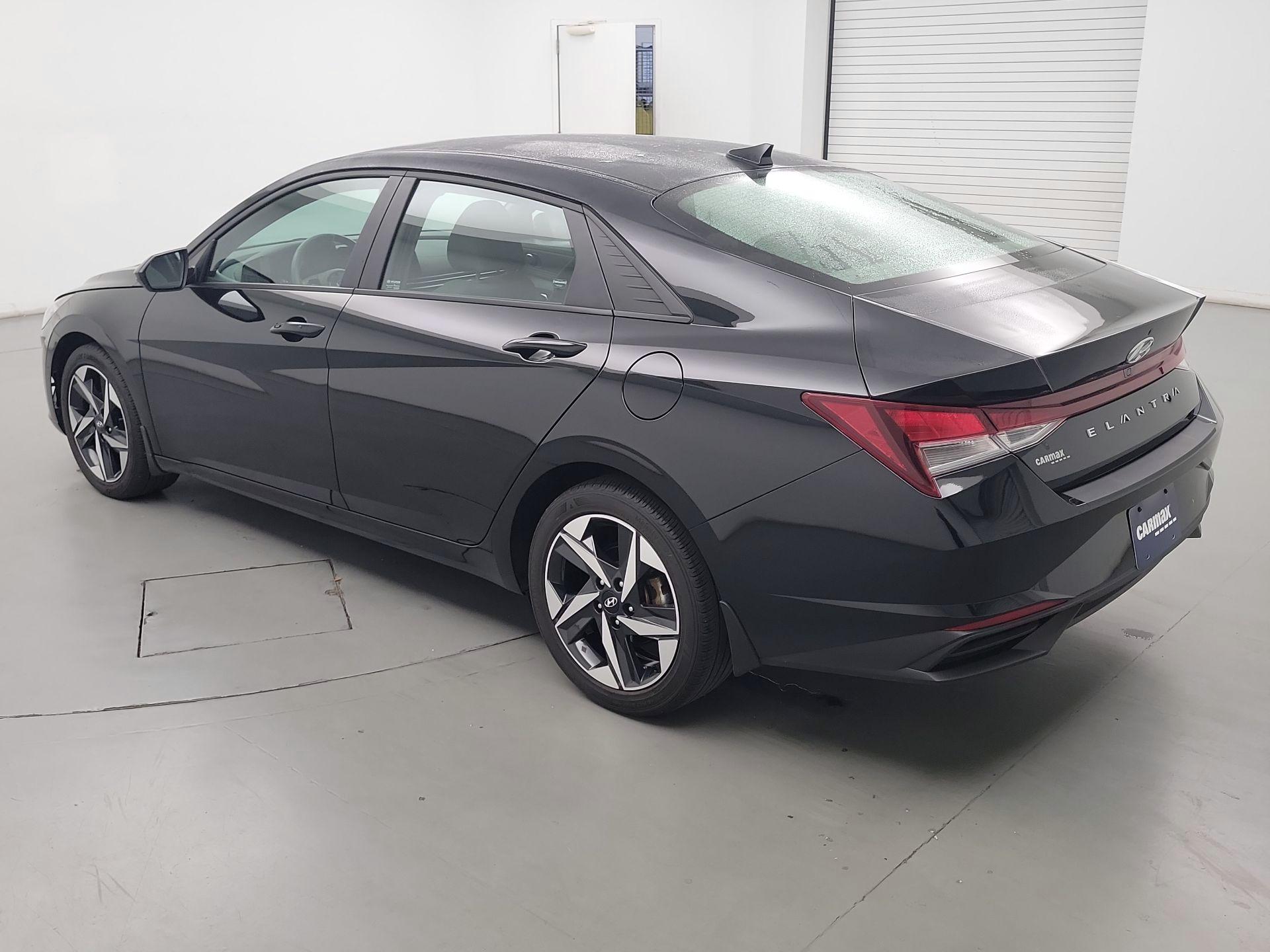 Thumbnail: 2023 Hyundai Elantra - 7