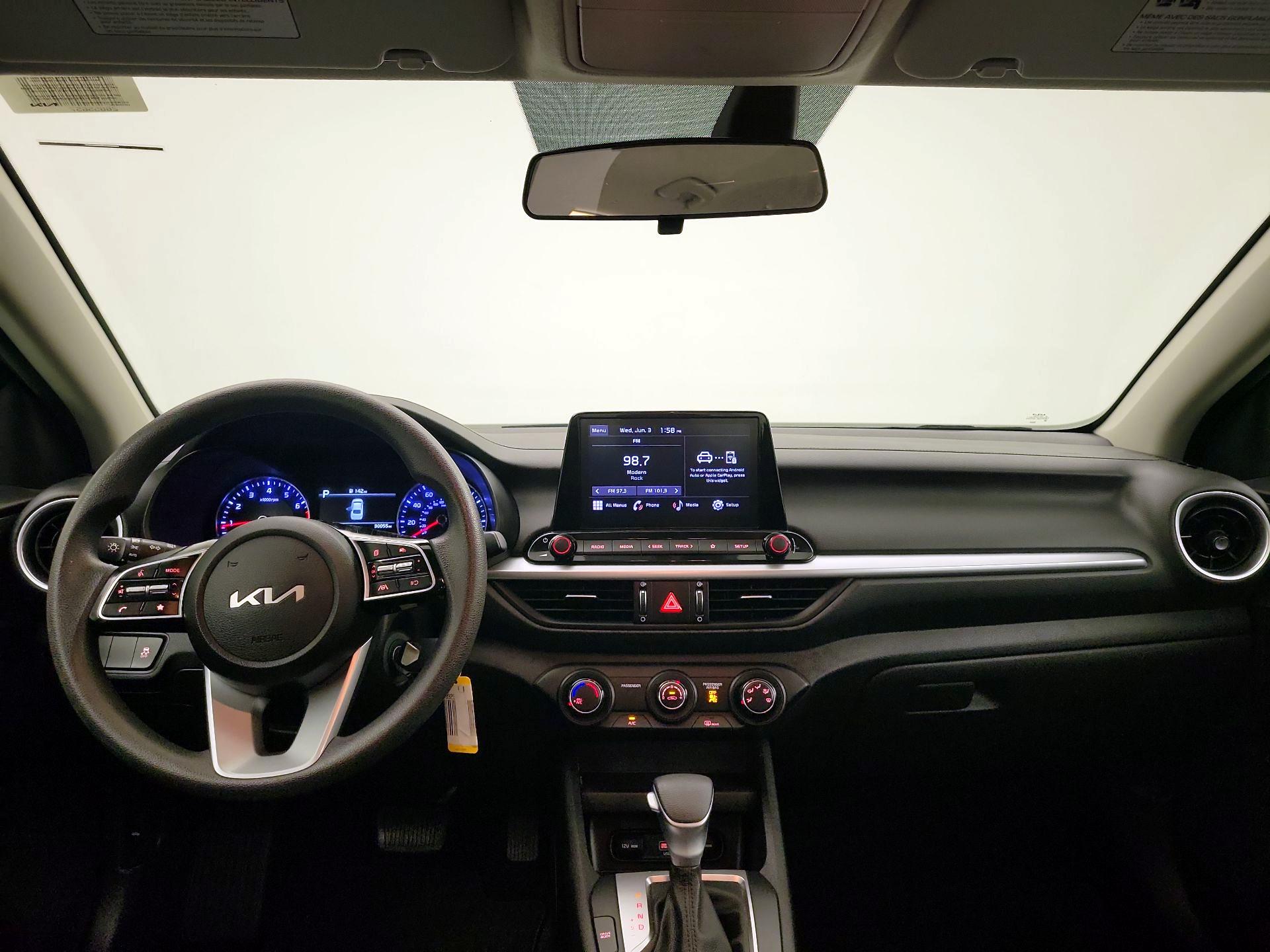 Thumbnail: 2023 Kia Forte - 9