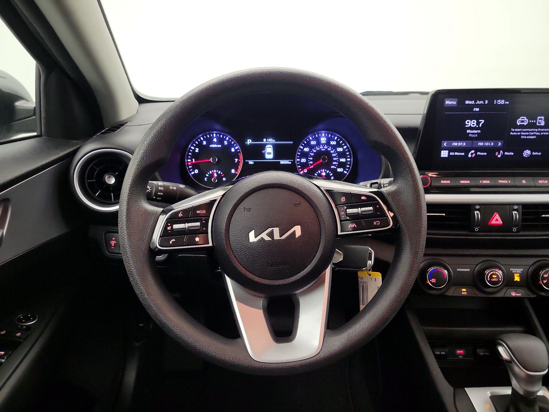 Thumbnail: 2023 Kia Forte - 10