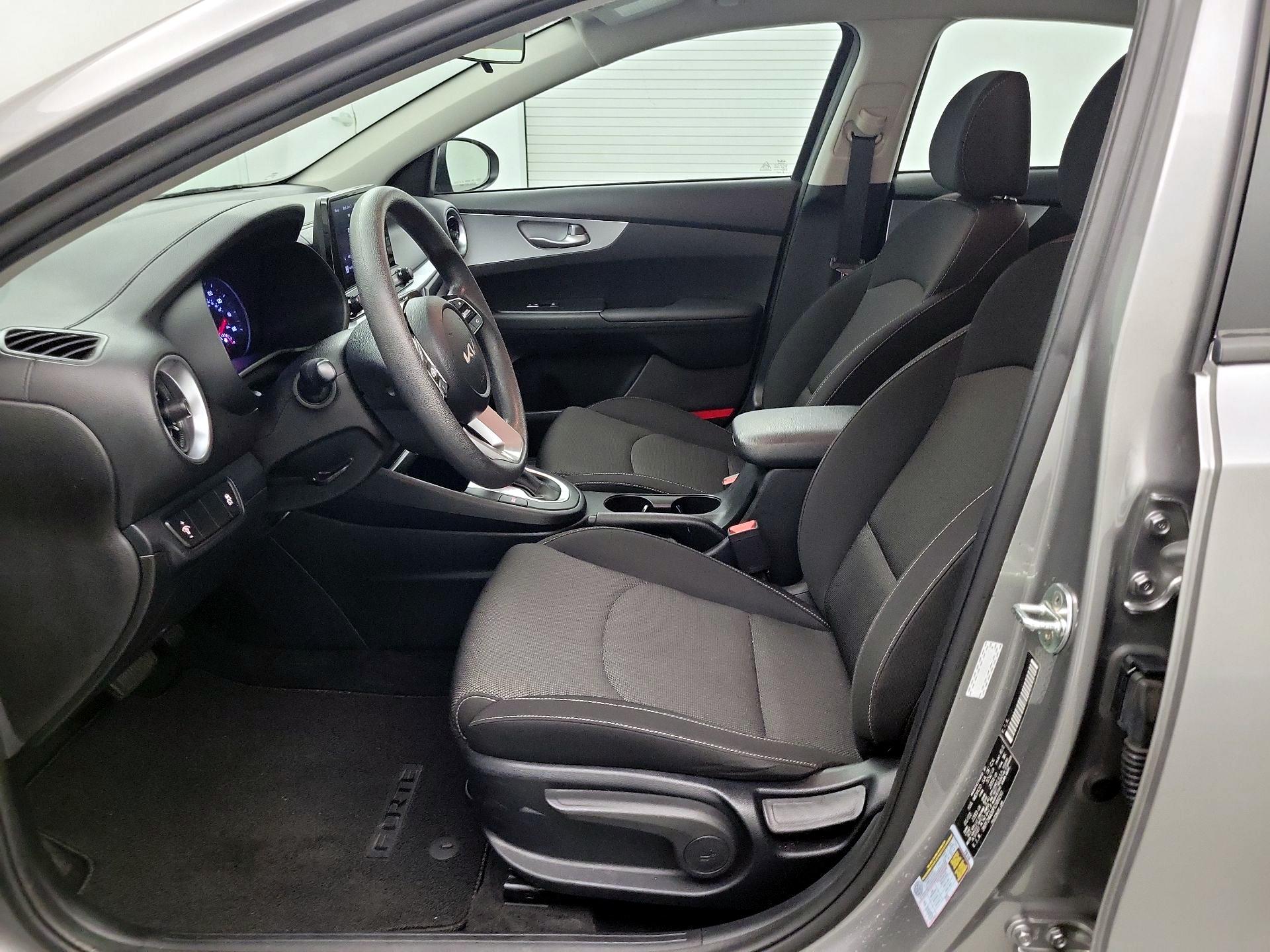 Thumbnail: 2023 Kia Forte - 11